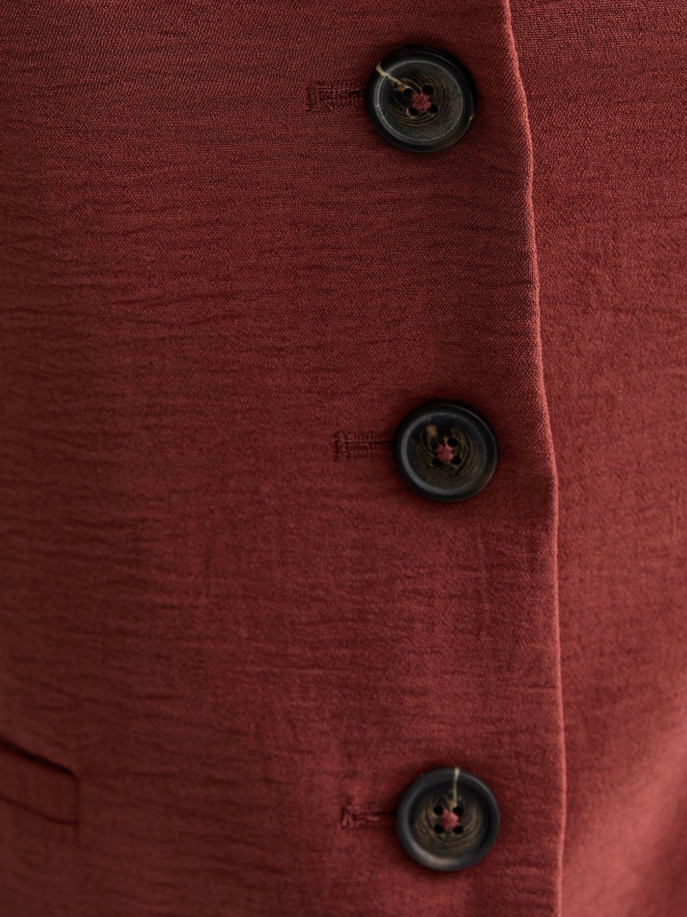 Image 5 of 5 of New Look Scoop Neck Button Up Waistcoat - Rust