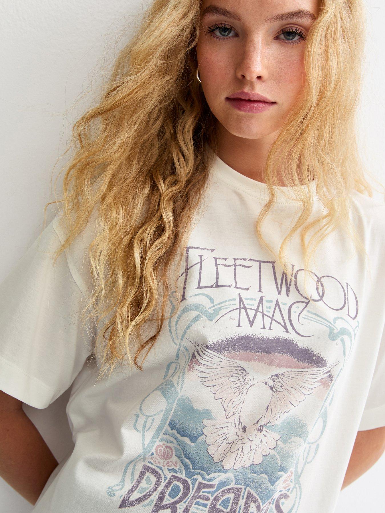 new-look-fleetwood-mac-dreams-print-oversized-t-shirt-whiteoutfit