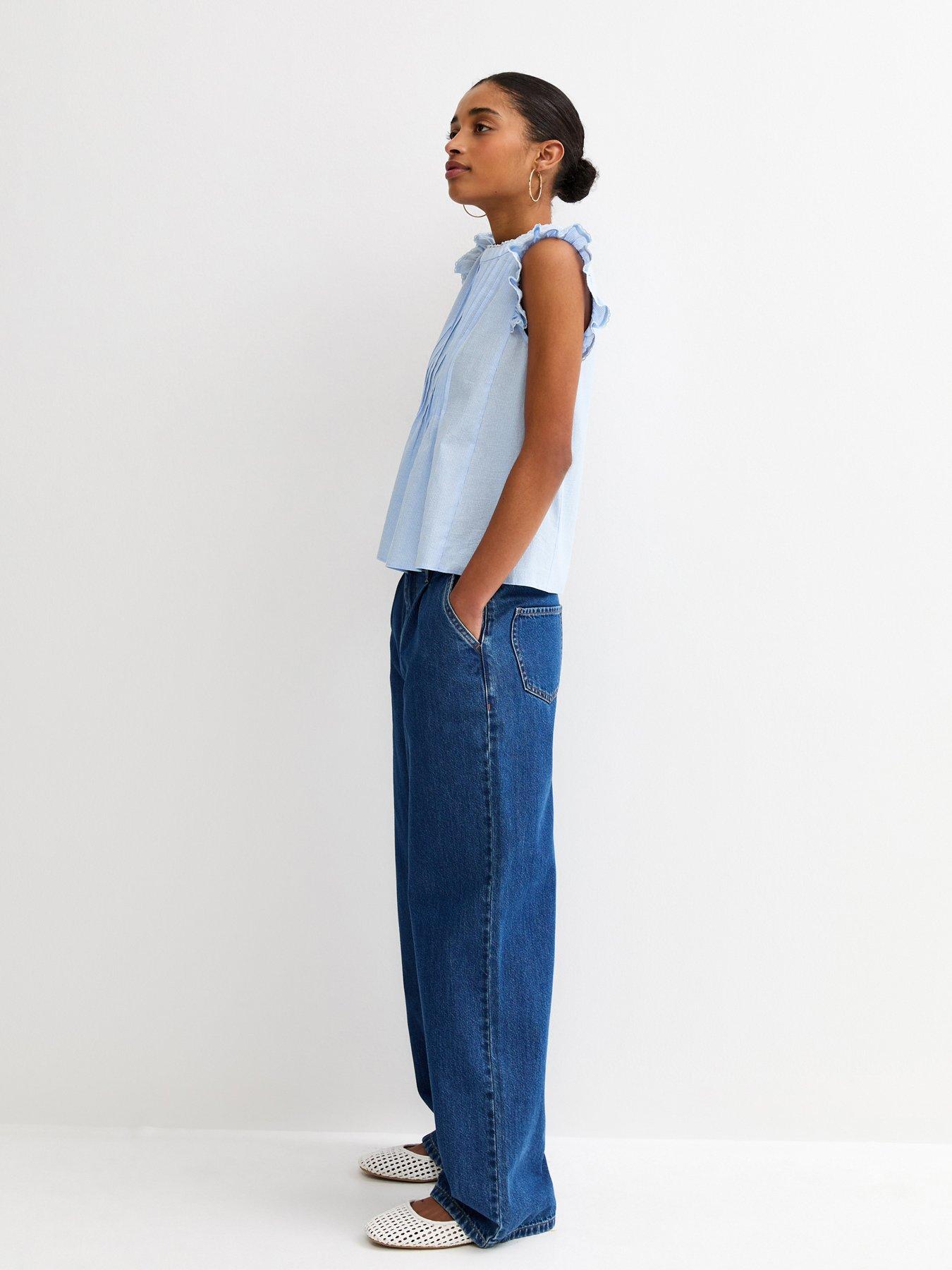 new-look-striped-pintuck-sleeveless-blouse-blueoutfit
