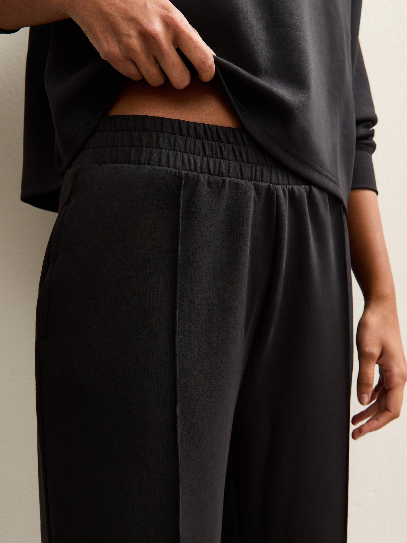 new-look-elasticated-waist-premium-wide-leg-joggers-blackdetail