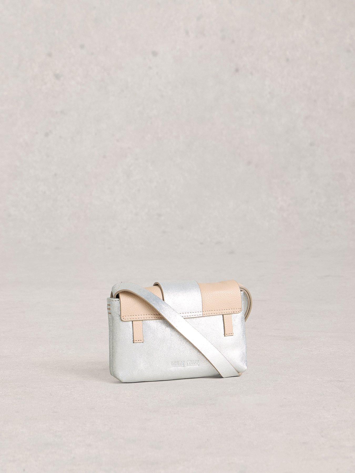 white-stuff-tabby-mini-landscape-bagstillFront