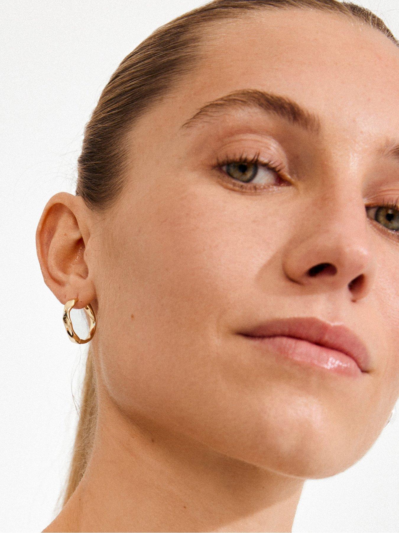 pilgrim-ember-hoop-earrings-gold-platedstillFront