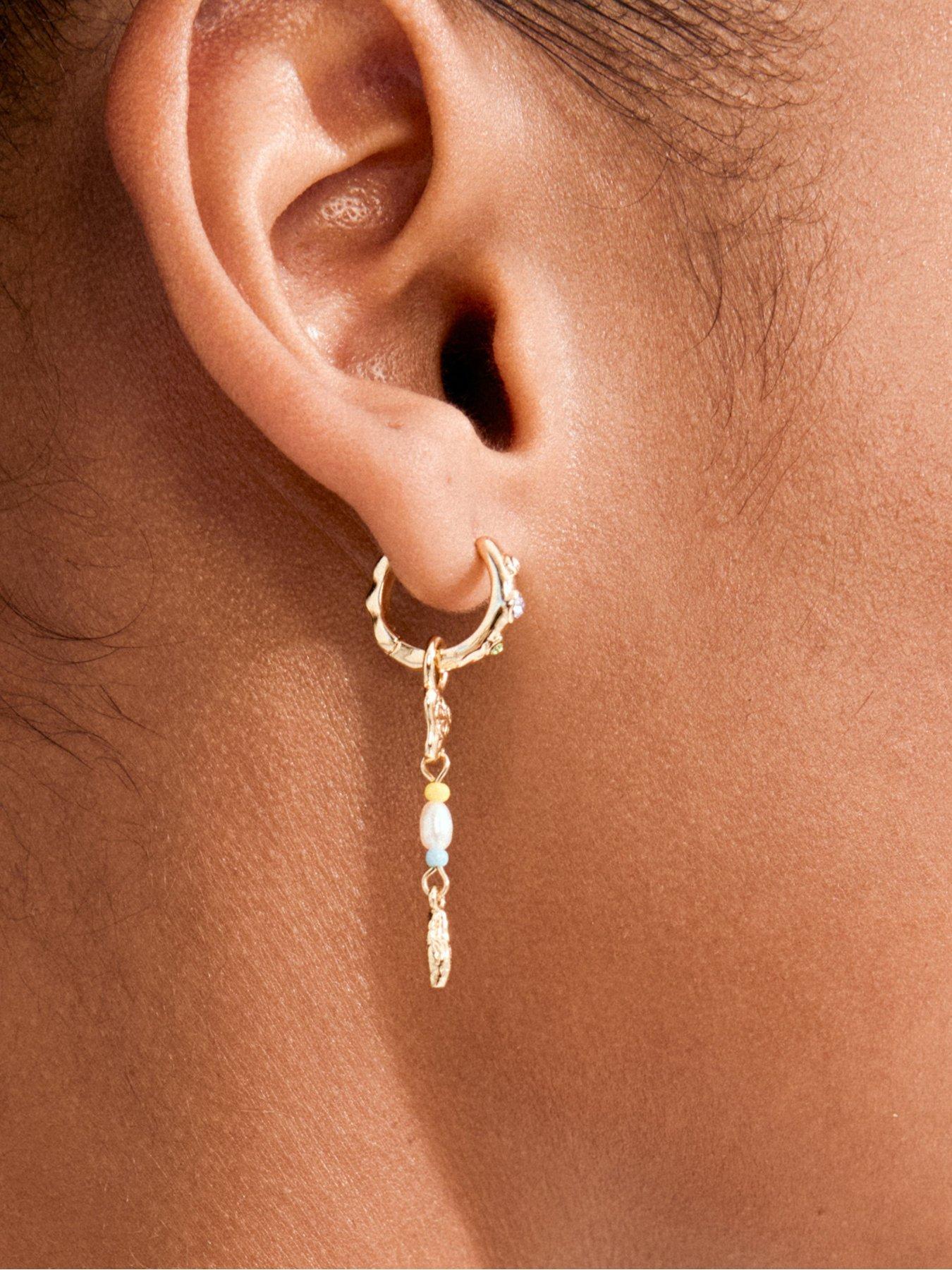 pilgrim-ellington-earrings-gold-platedoutfit