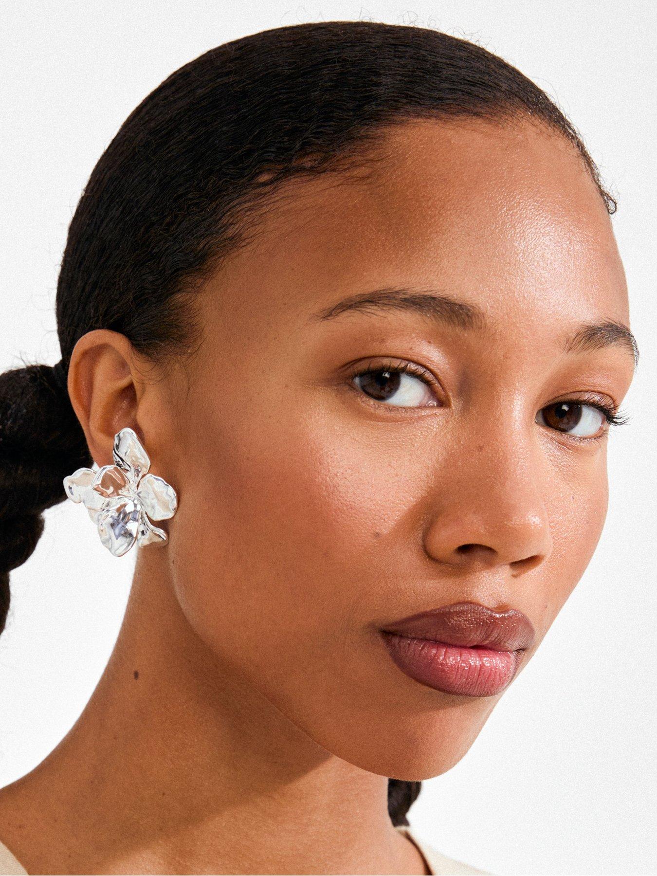 pilgrim-halen-earrings-silver-platedoutfit
