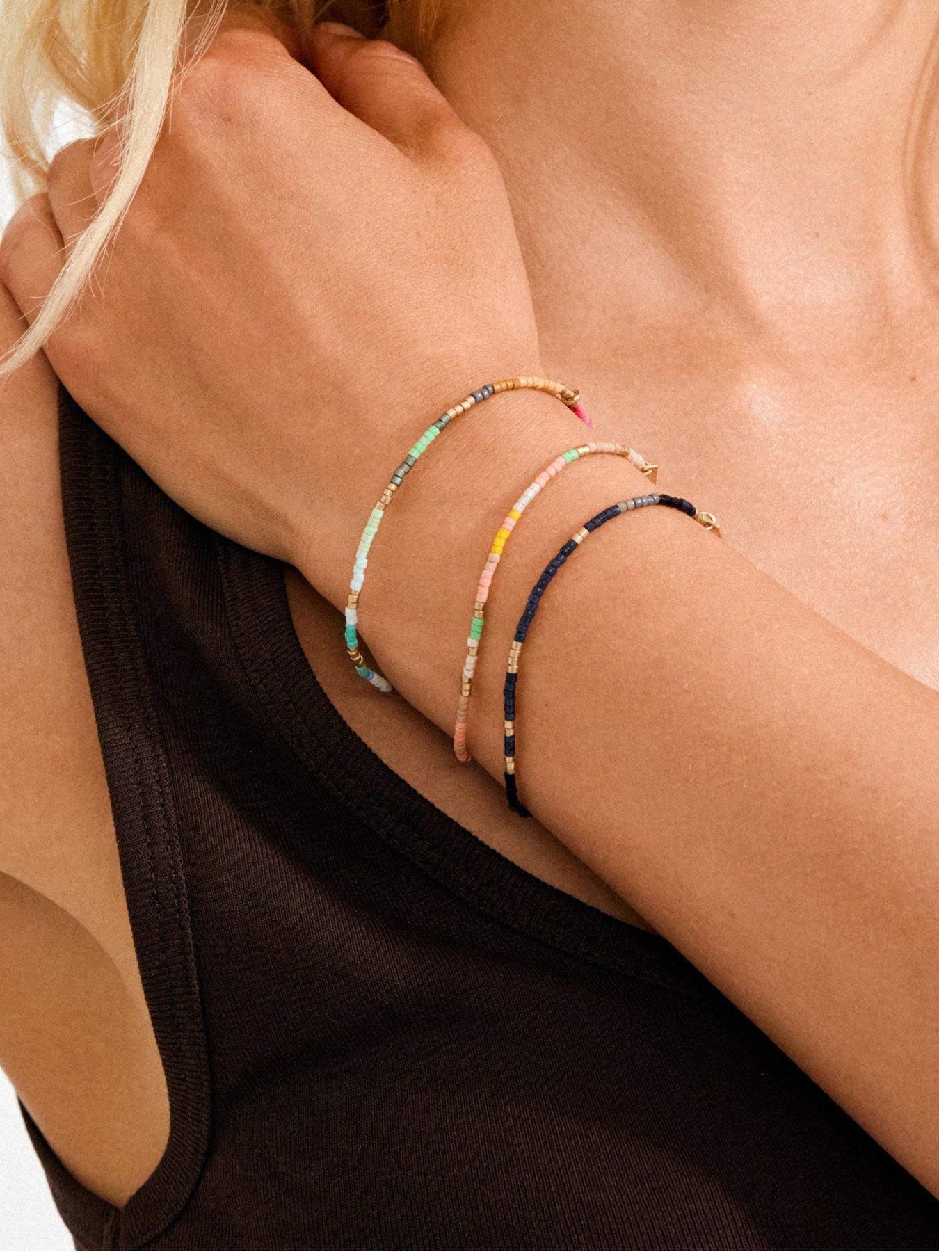 Image 3 of 6 of Pilgrim ALISON bracelet black, gold-plated