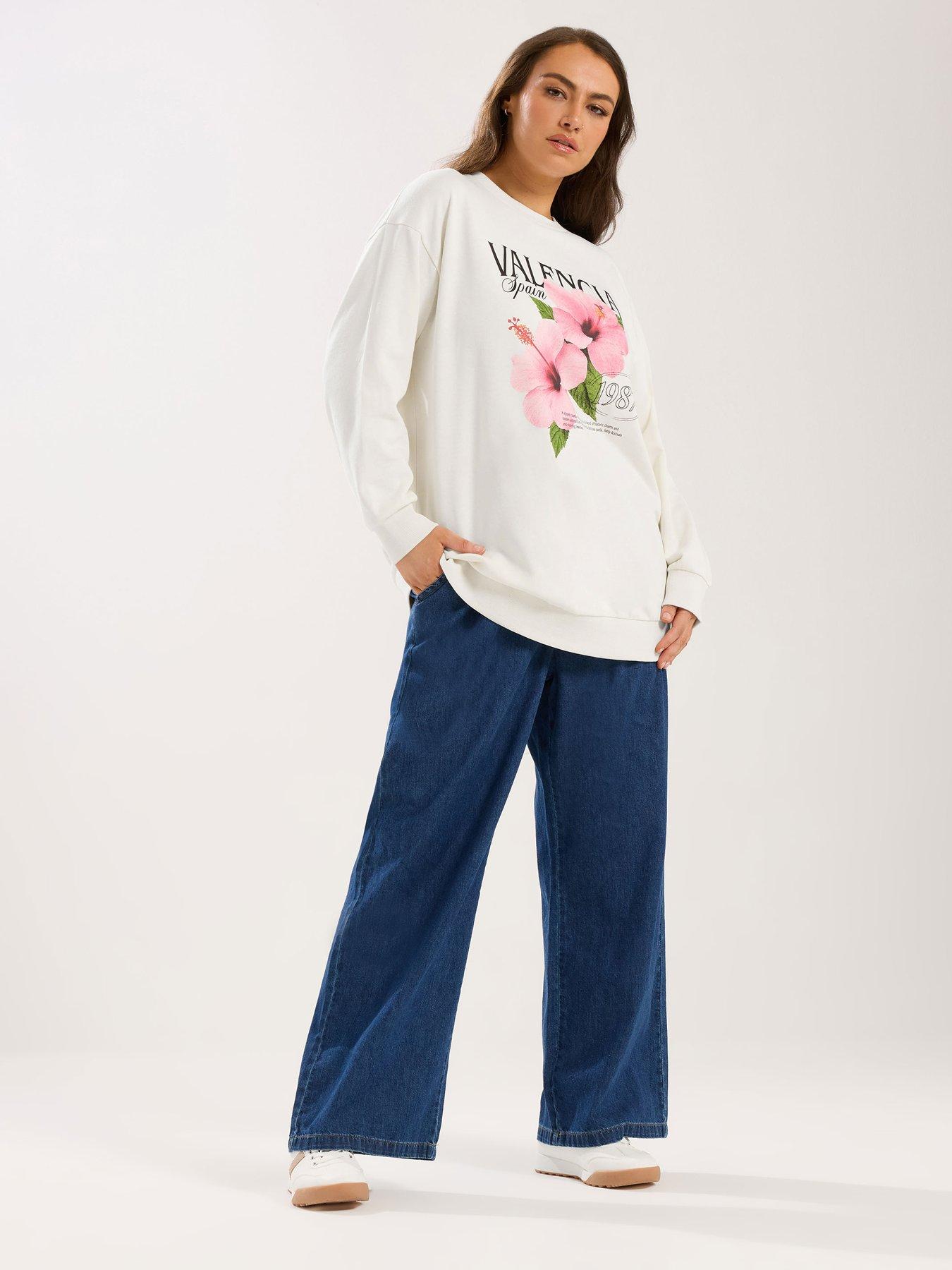 Image 3 of 5 of Yours Curve Valencia Sweatshirt