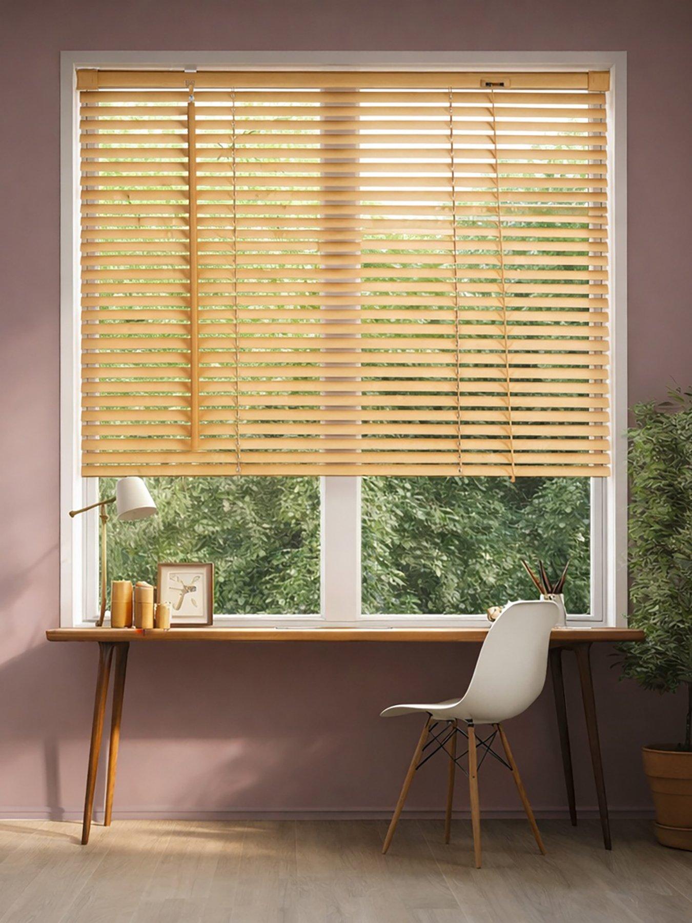 the-very-collection-venetian-blind-90x160-textured-wood-effect-pvcback