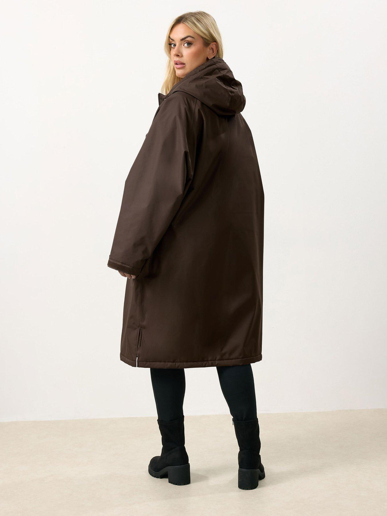 Image 2 of 4 of Yours Curve Waterproof Changing Robe