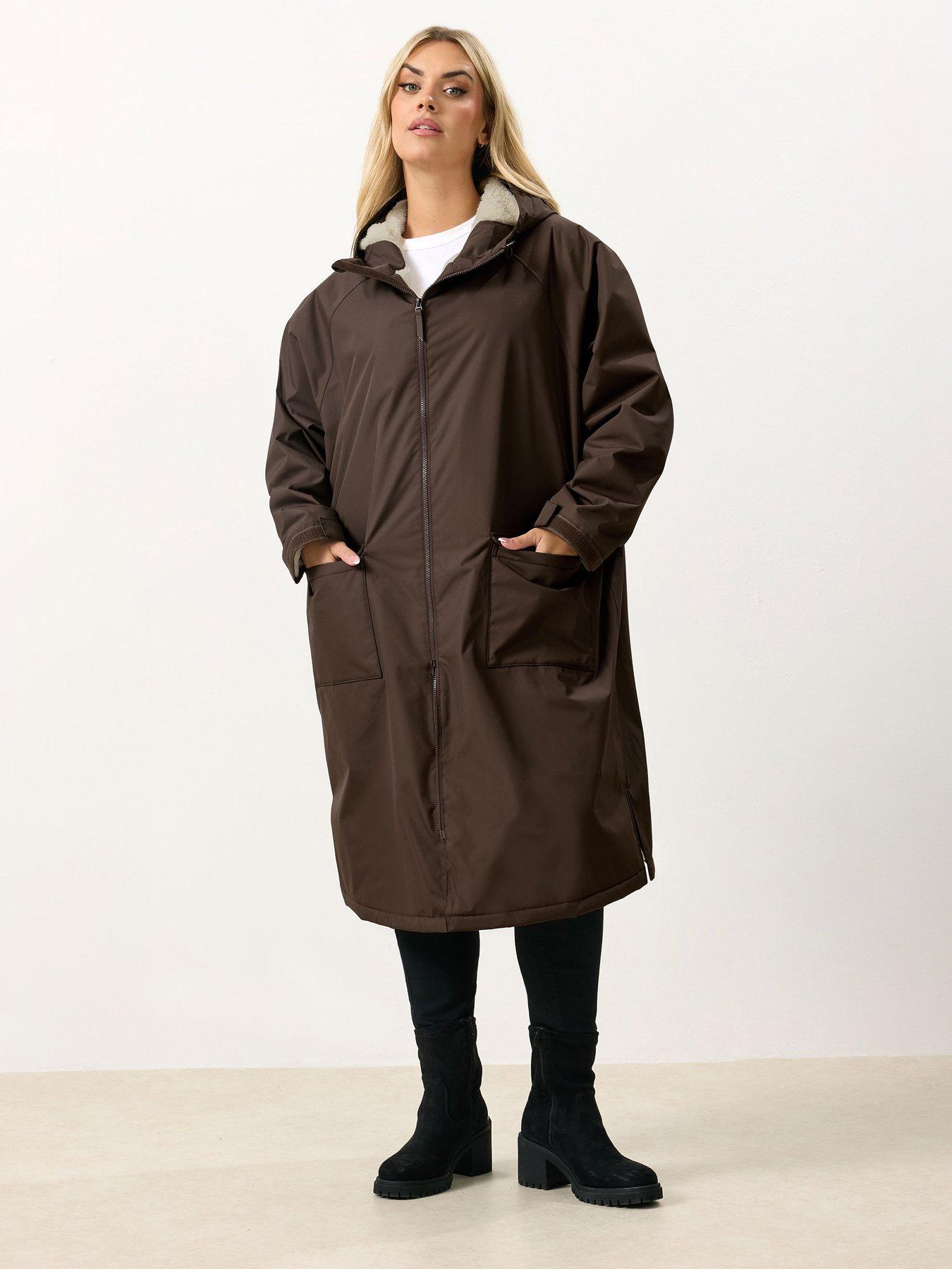 Image 3 of 4 of Yours Curve Waterproof Changing Robe