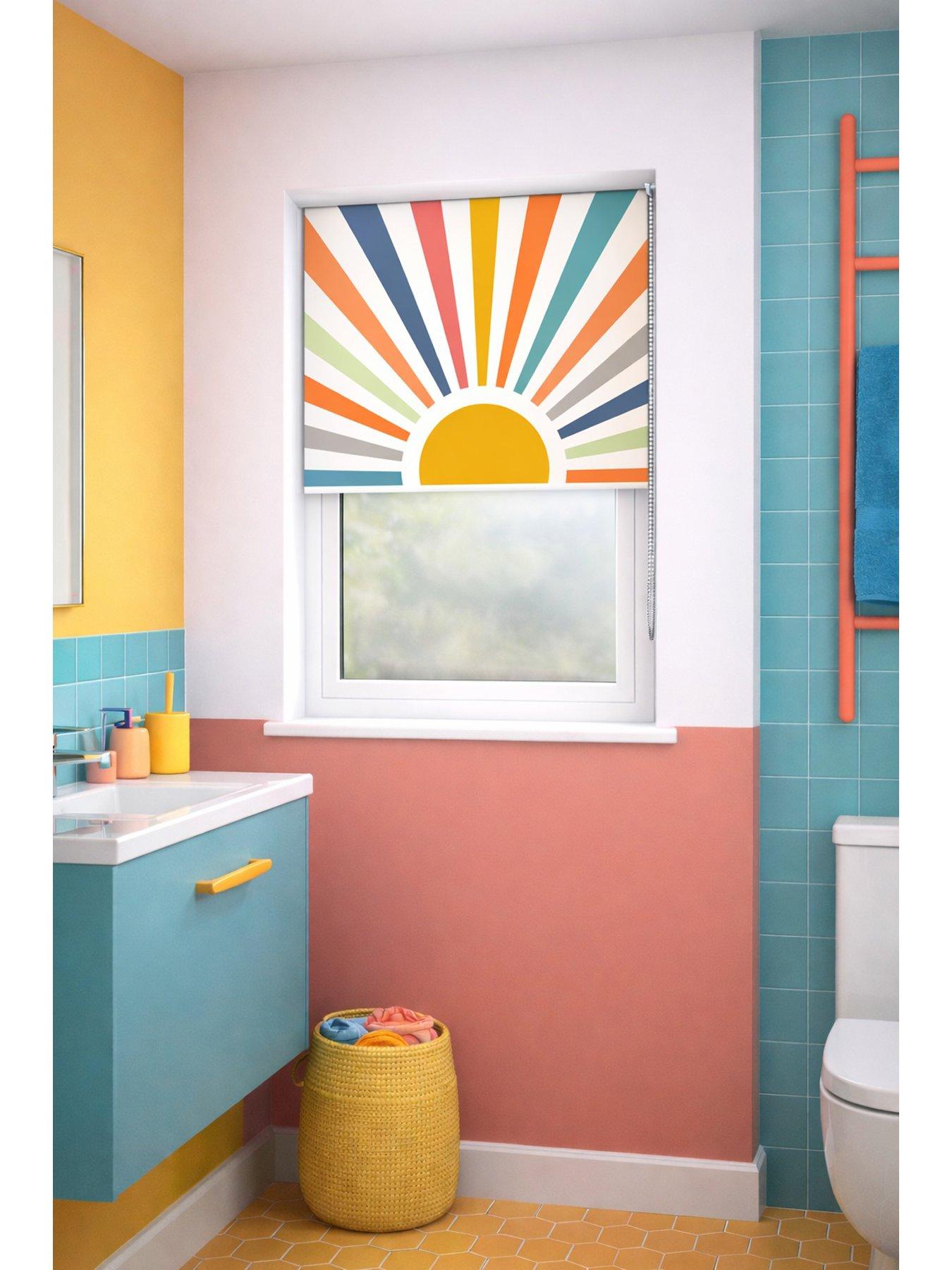 the-very-collection-painted-sun-roller-blind-60x160outfit