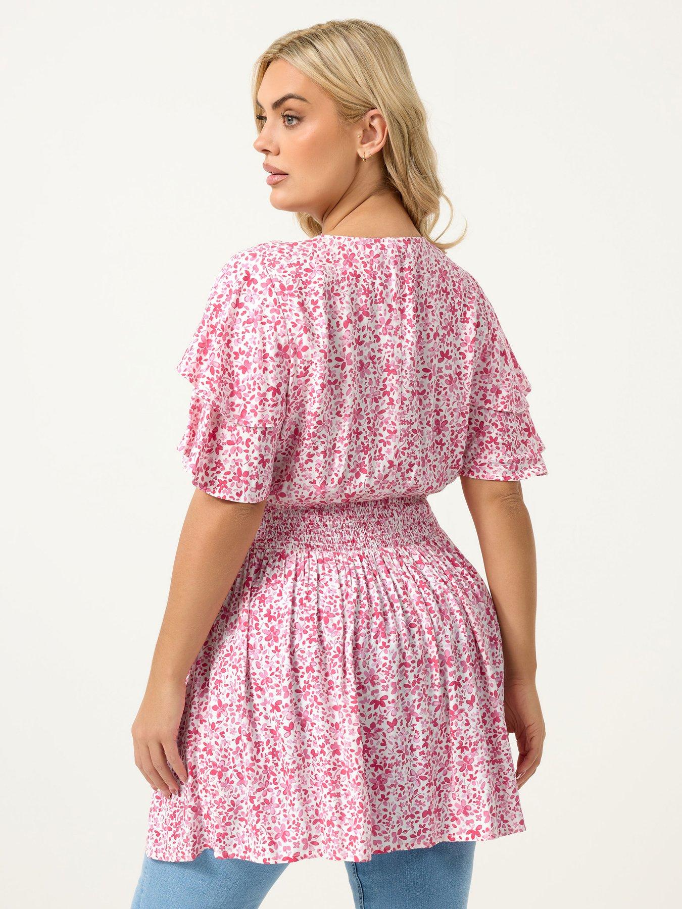 Image 2 of 5 of Yours Curve Ditsy Flutter Sleeve Top