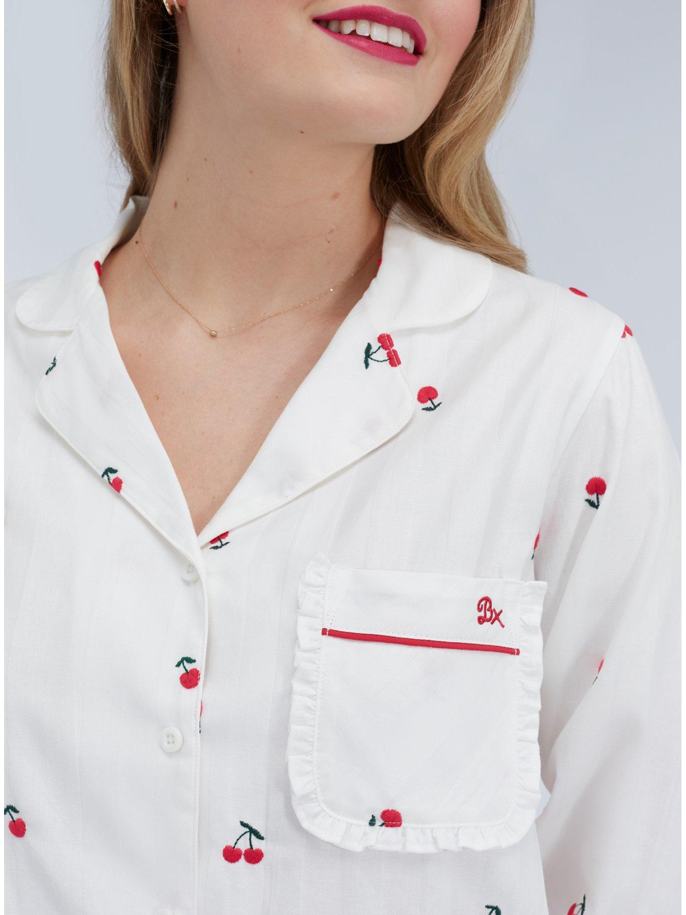 boux-avenue-cherry-emb-cotton-pyjama-set-pinkoutfit