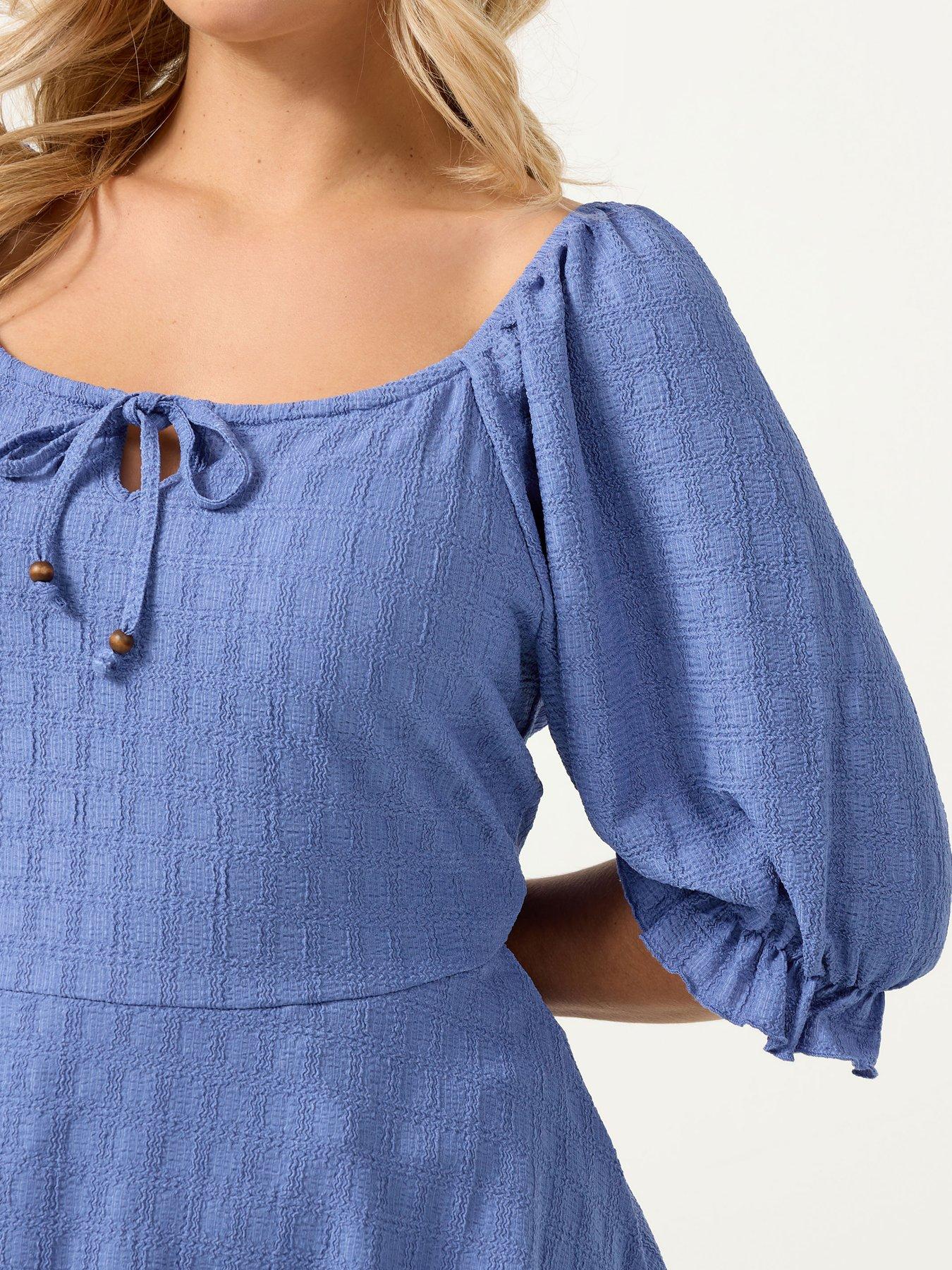 yours-curve-milkmaid-texture-t-shirtoutfit