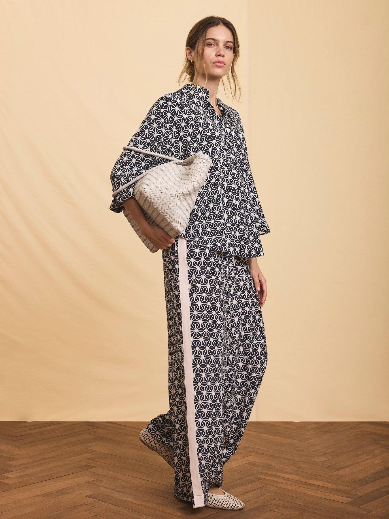 mint-velvet-navy-geo-print-wide-trouser-bluestillFront