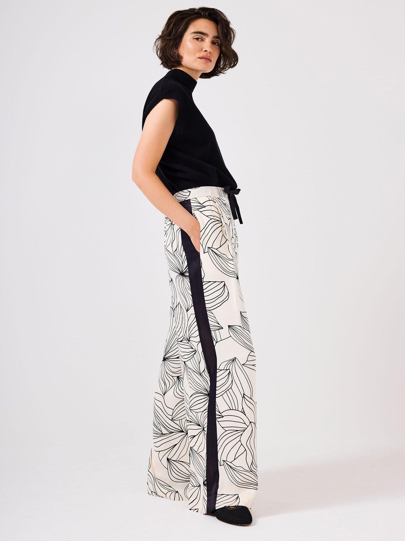 mint-velvet-lainey-print-wide-trouser-creamfront