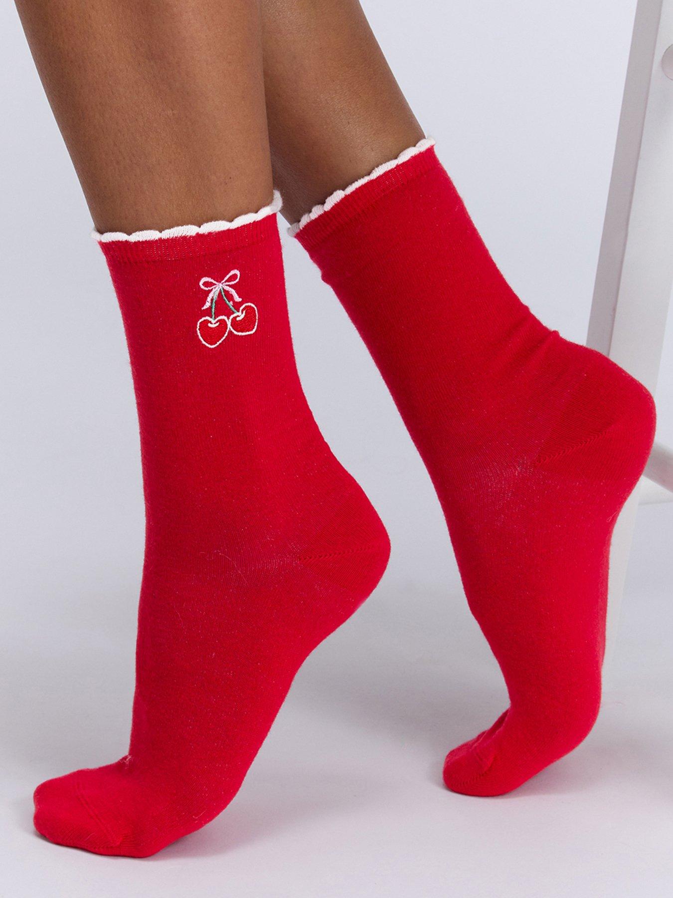 boux-avenue-cherry-valentines-socks-gift-box-4-pack-red-mixback