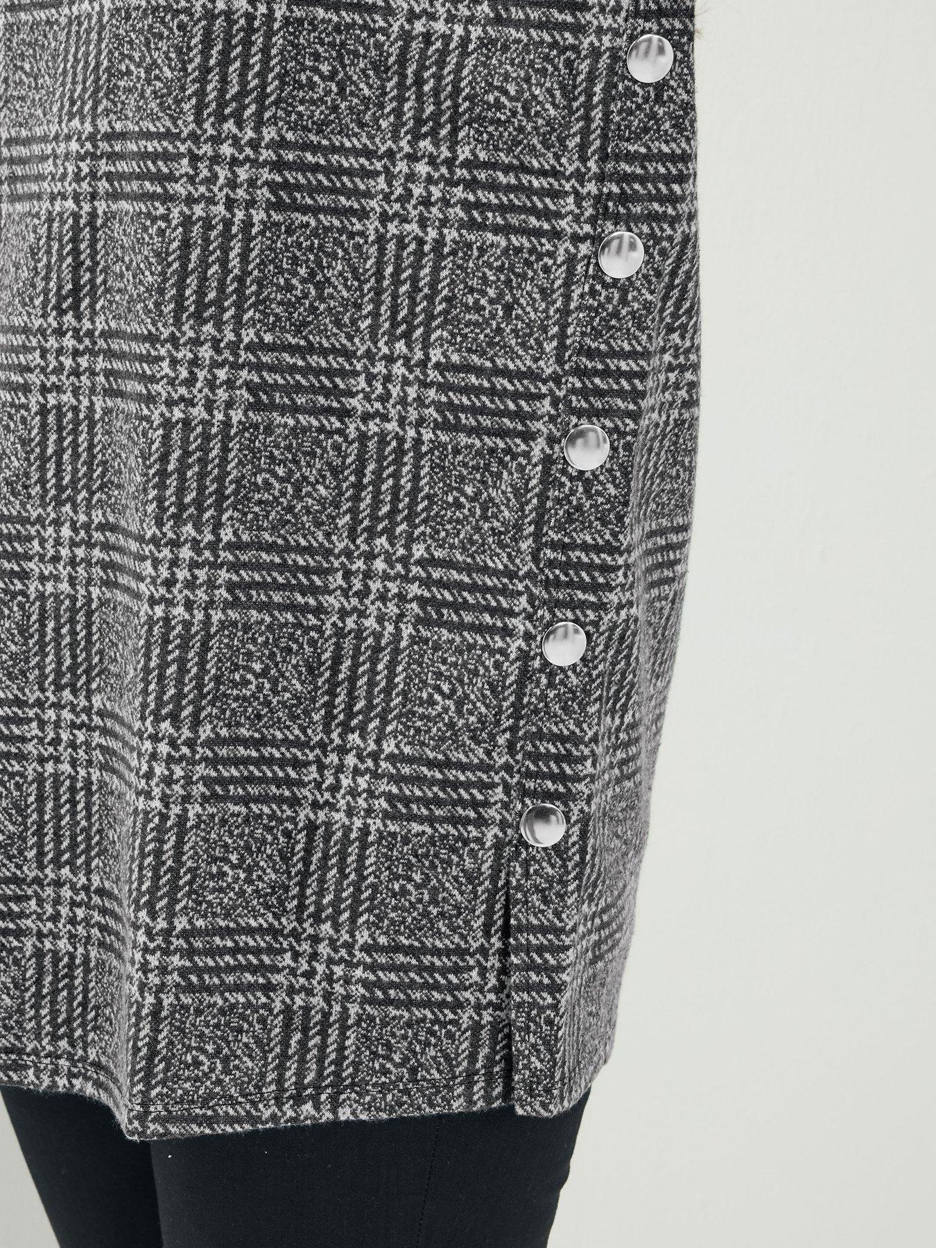 yours-curve-side-button-check-topoutfit