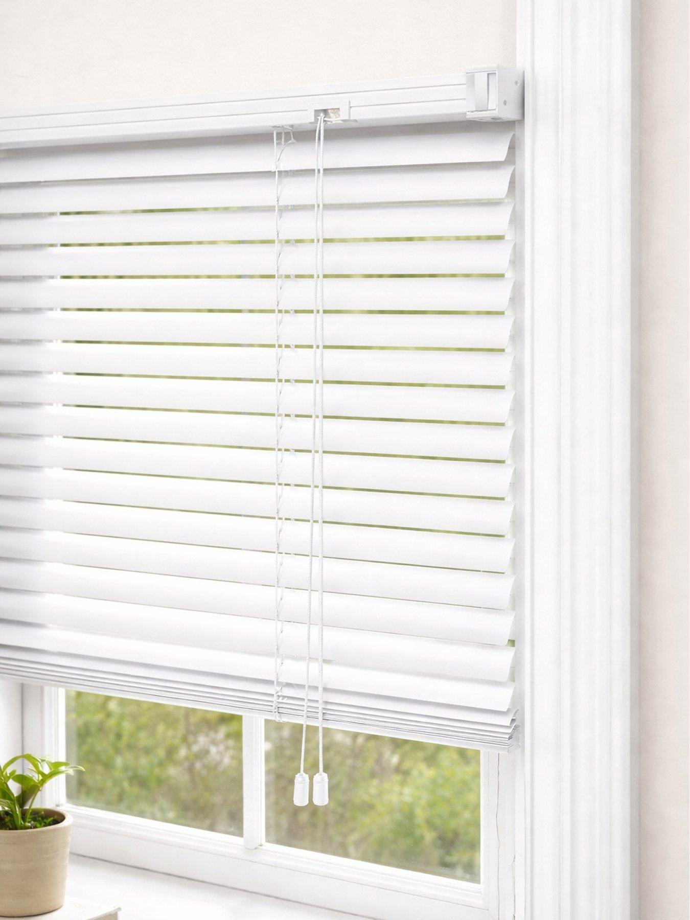 The Very Collection Pvc Venetian Blinds 60x160