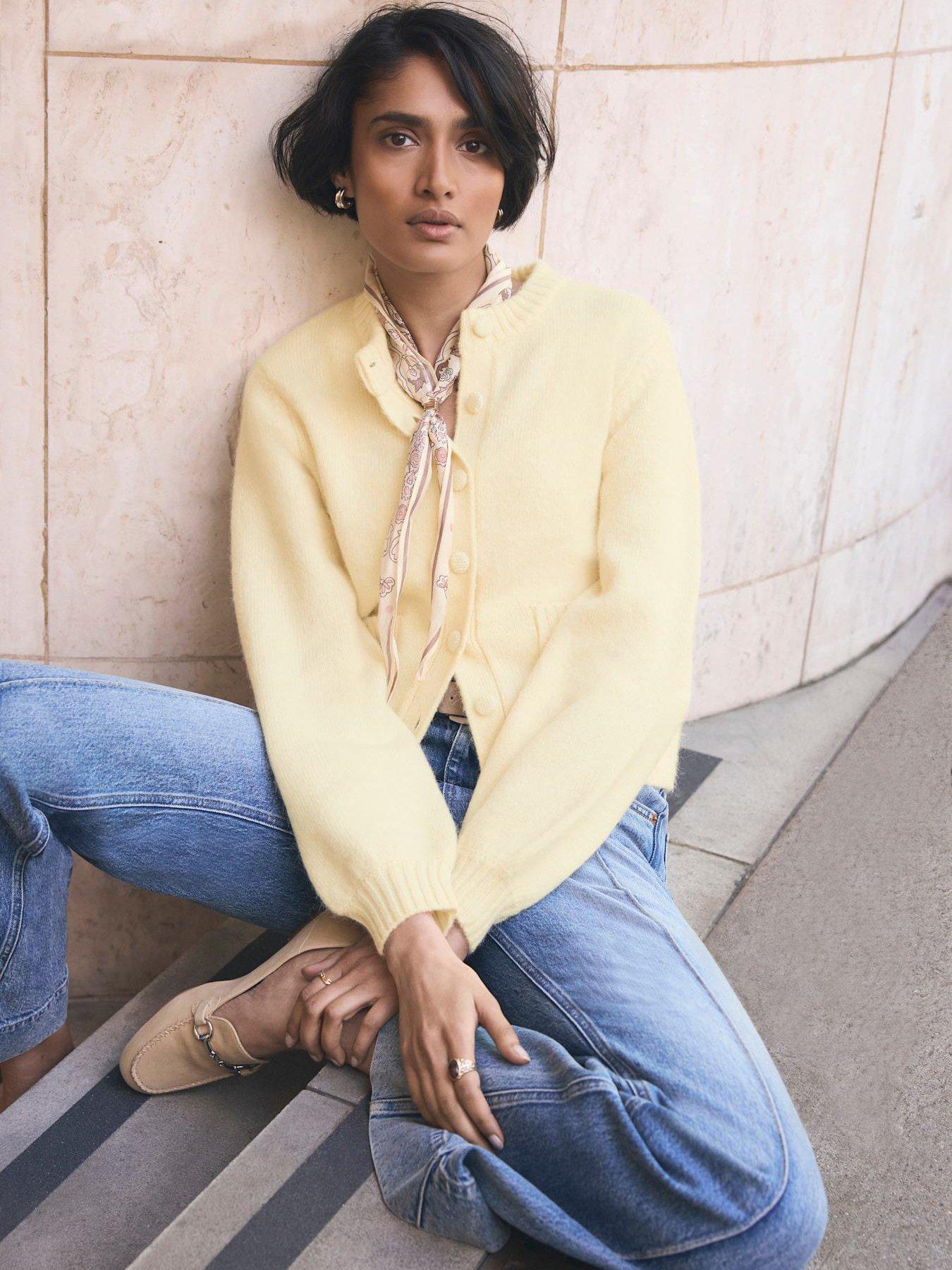 mint-velvet-cosy-pocket-cardigan-butter-yellowoutfit