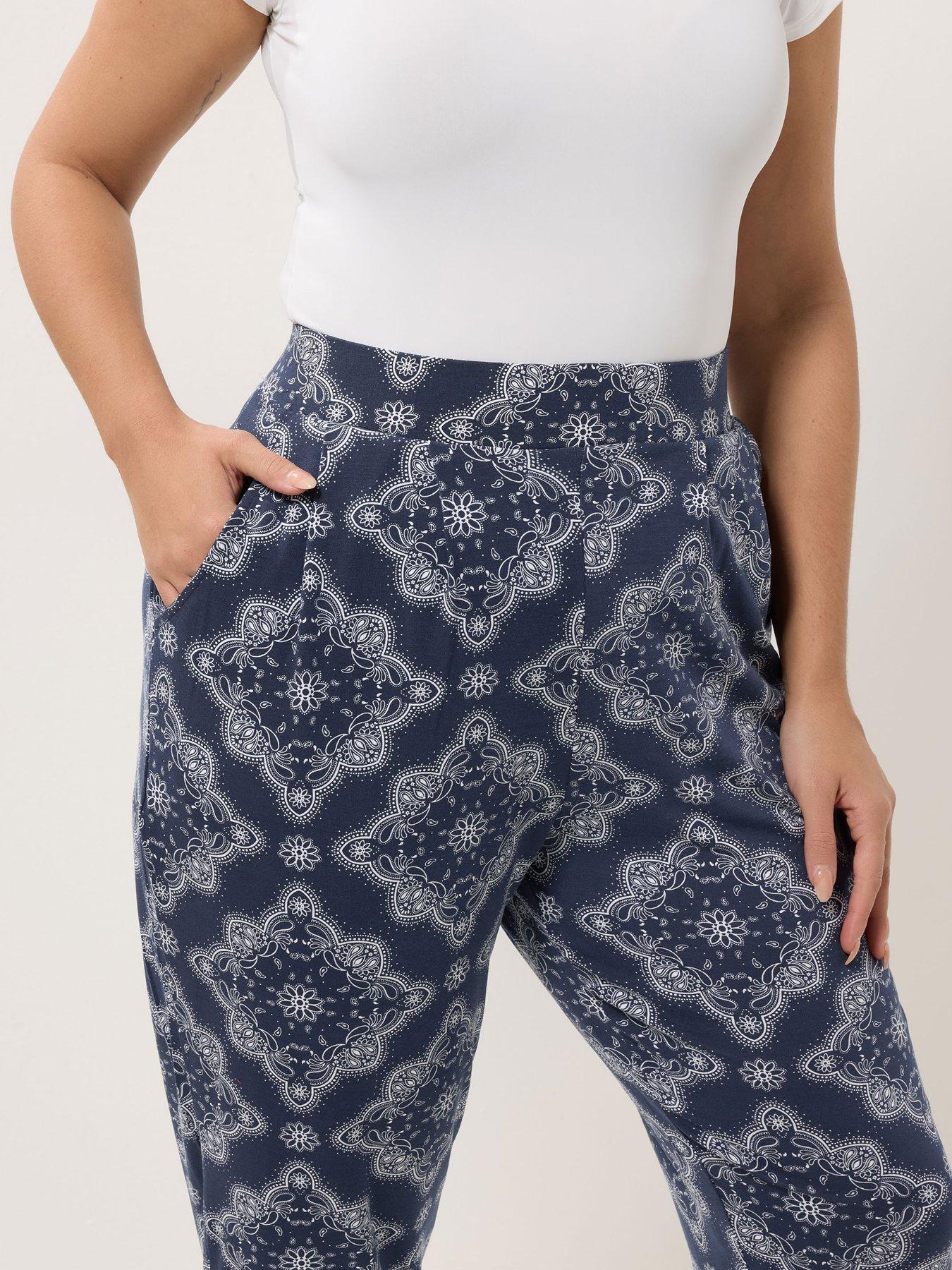yours-curve-double-pleat-harem-trousersoutfit