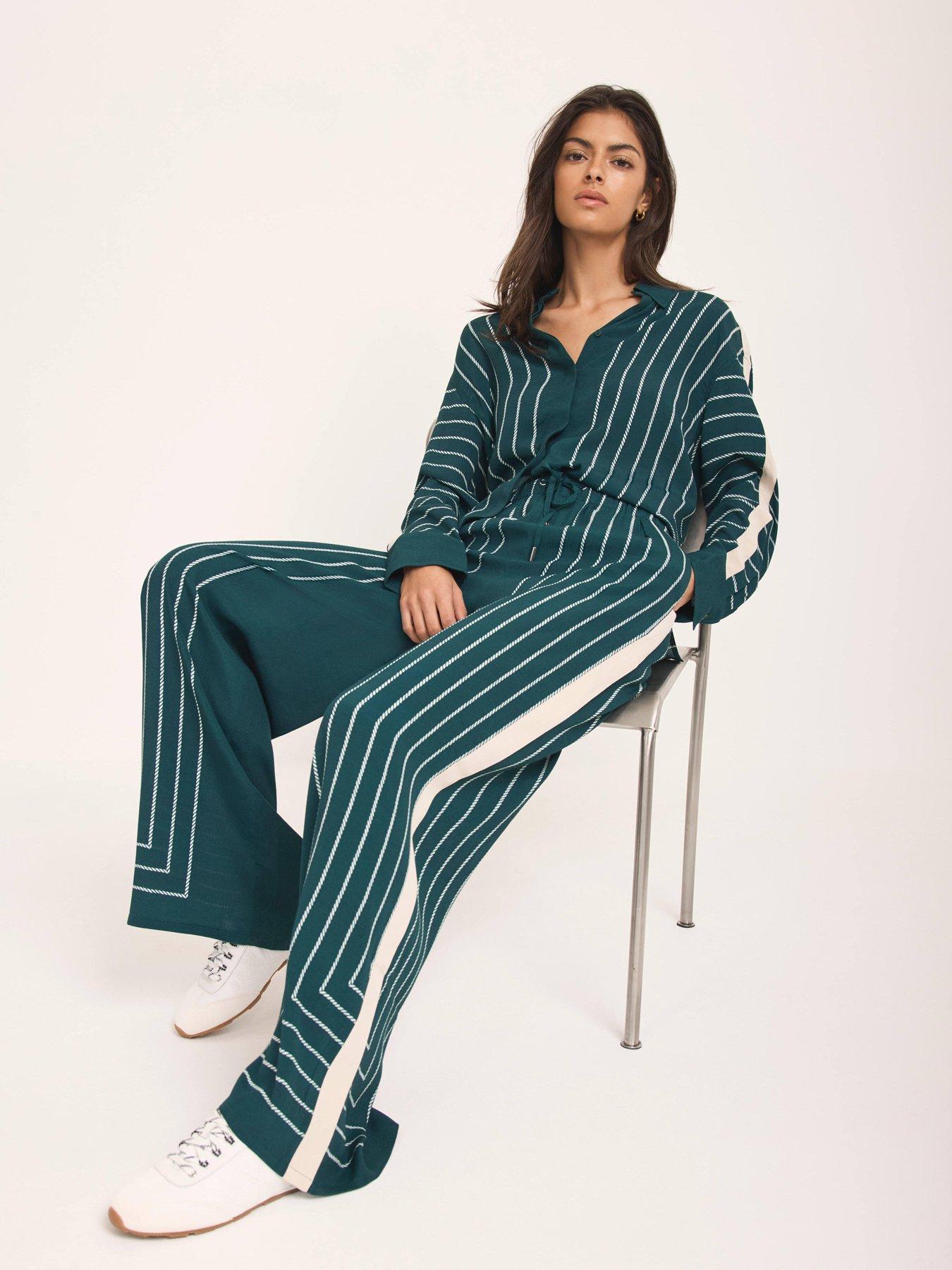 mint-velvet-nia-print-stripe-trouser-greenback