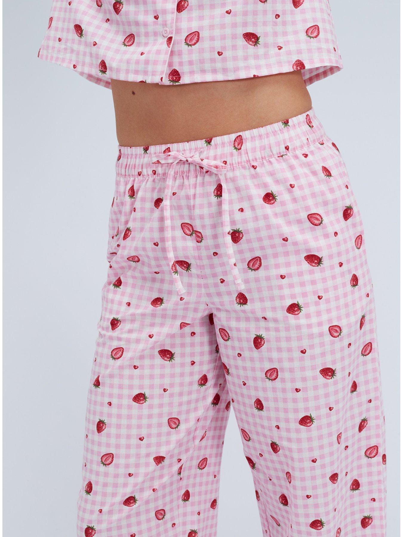 boux-avenue-strawberry-cotton-pyjama-set-pinkoutfit
