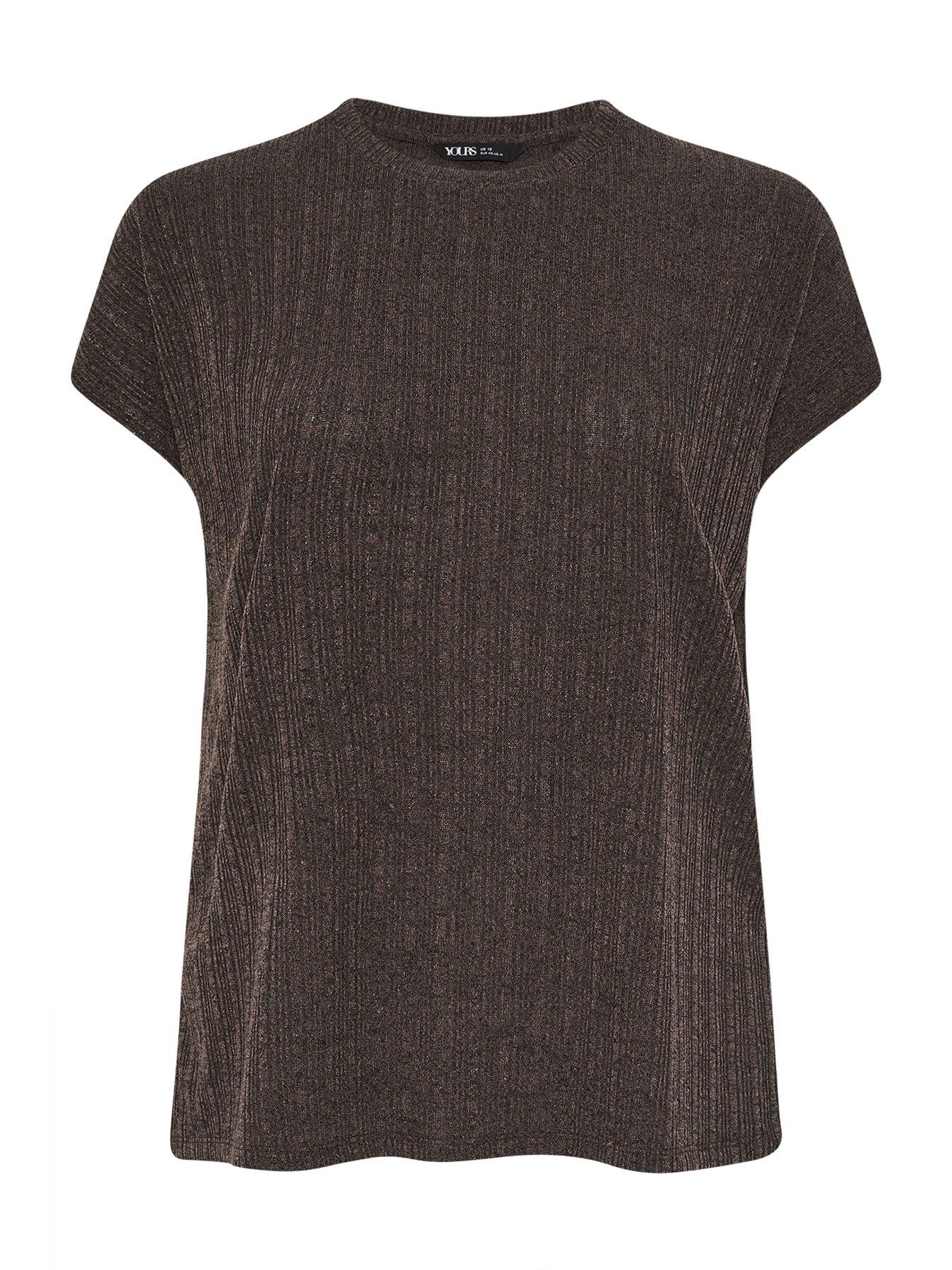 Image 5 of 5 of Yours Curve Knitted&nbsp;T-shirt - Brown