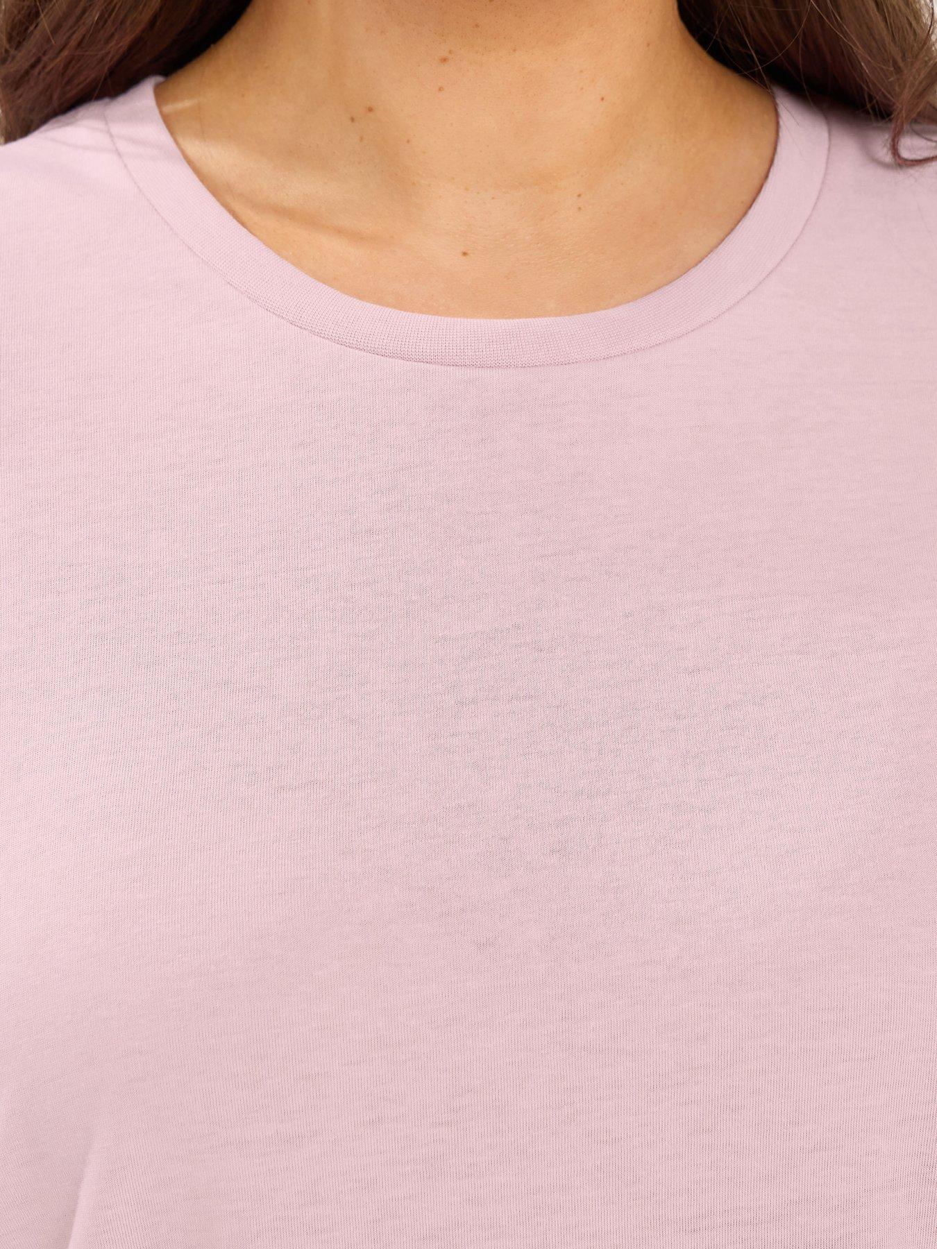 Image 4 of 6 of Yours Curve 3 Pack Short Sleeve Core T-shirts