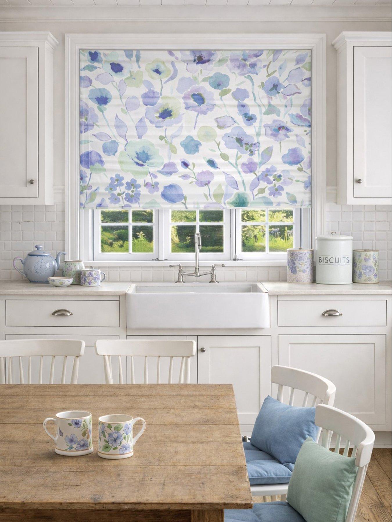 the-very-collection-painted-floral-roller-blind-150x160-winterstillFront