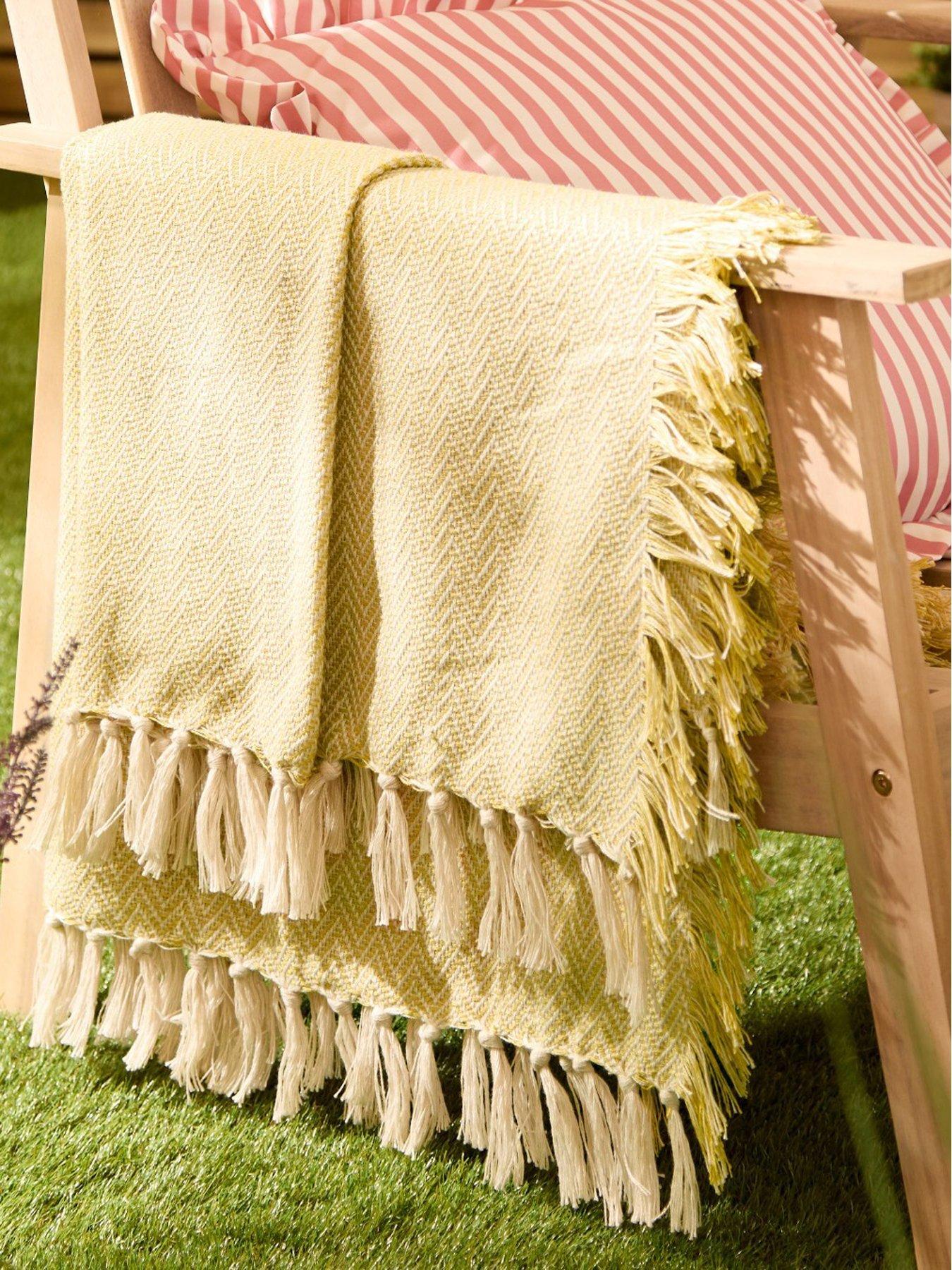 yard-wisley-130x180-outdoor-throw