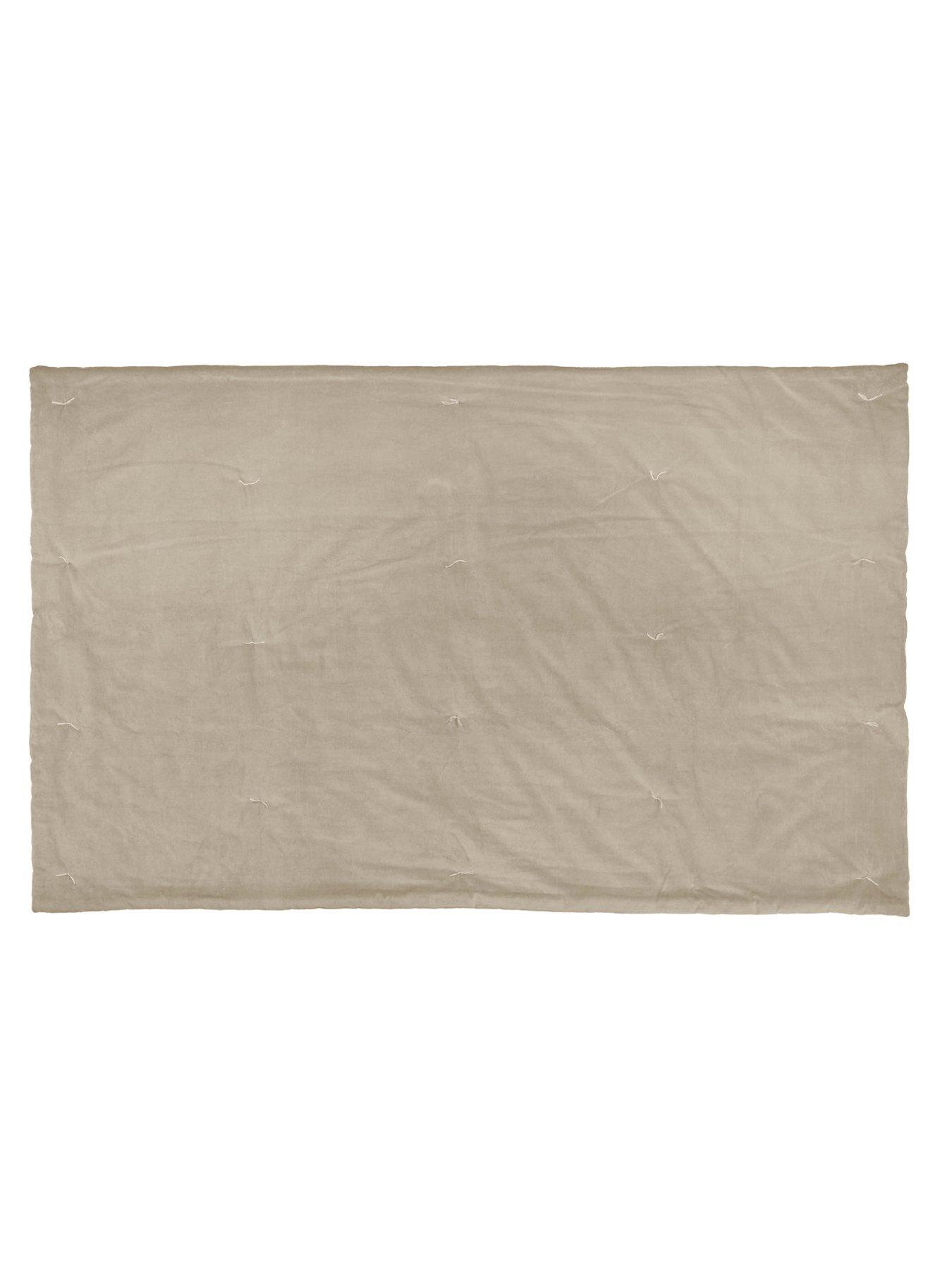 wylder-edie-140x220-bedspread-naturaldetail