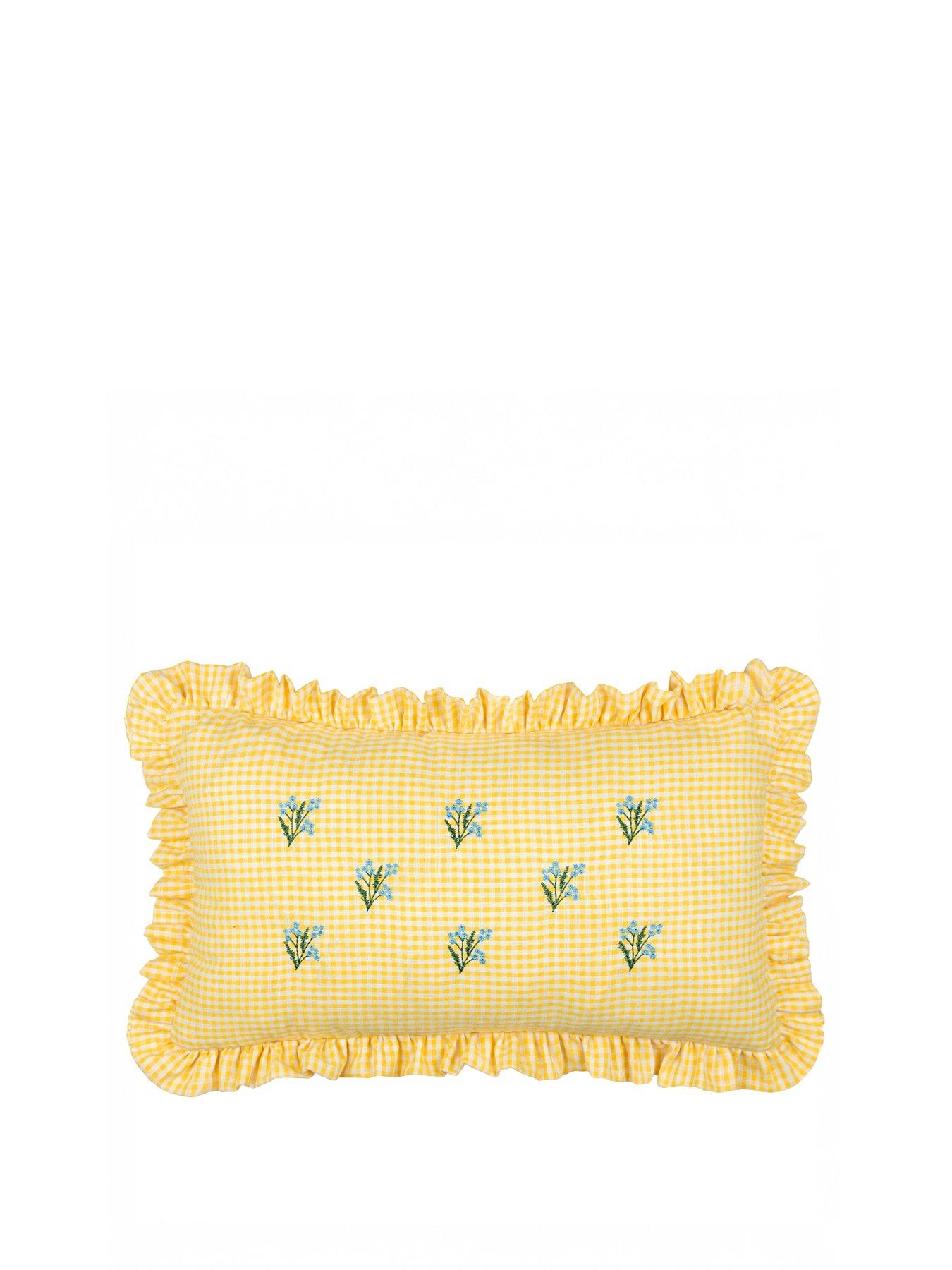 furn-les-petite-fleurs-30x50-polyester-cushion-yellowfront