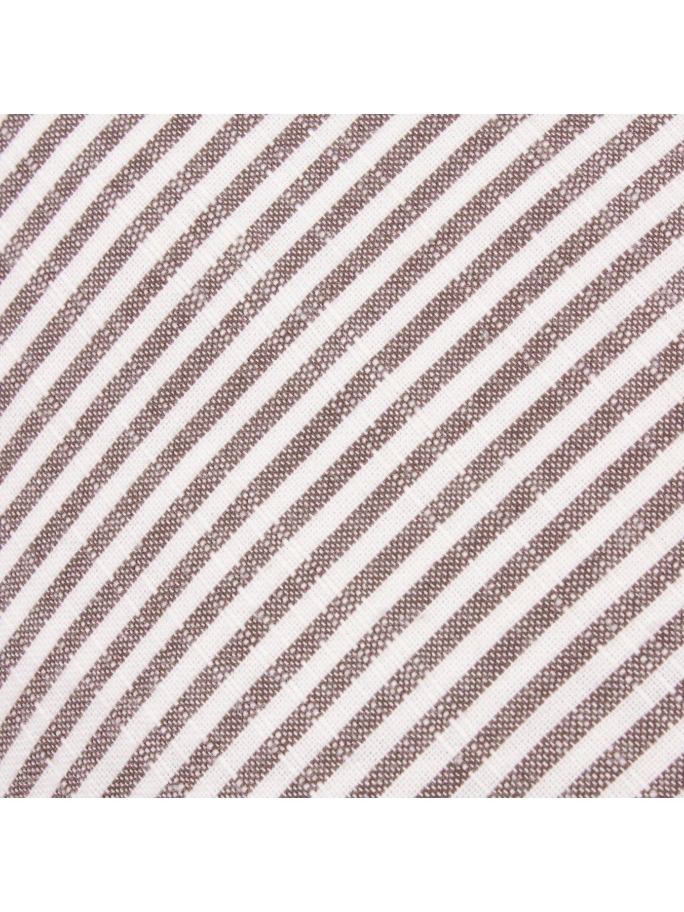 yard-truro-45x45-polyester-cushion-chocolateoutfit