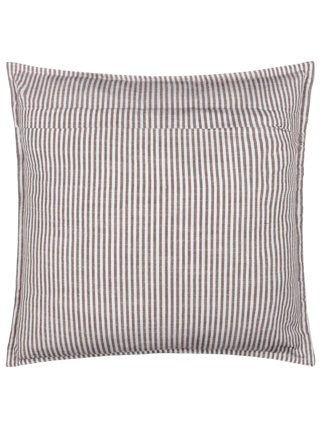 yard-truro-45x45-polyester-cushion-chocolatedetail