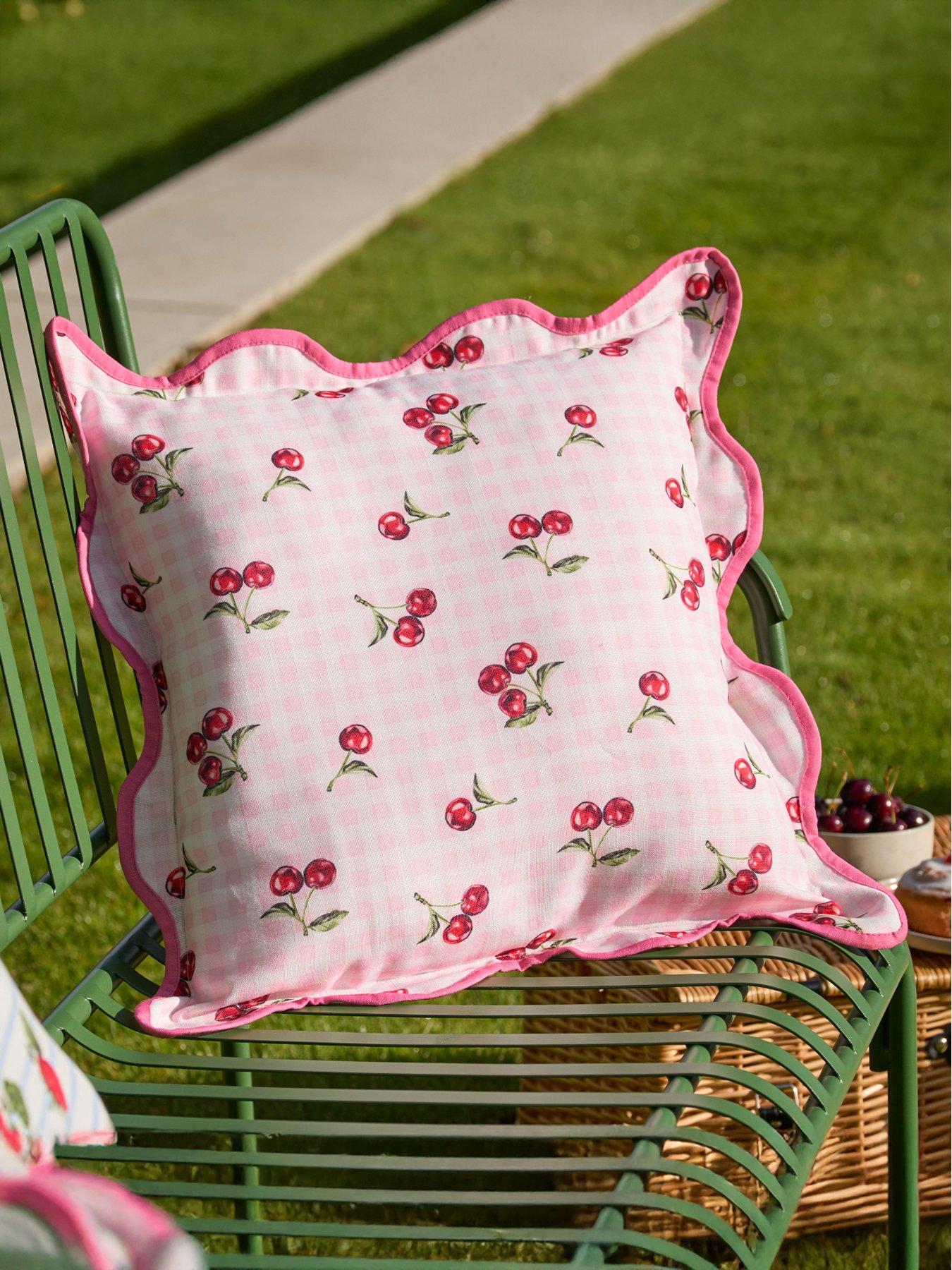 furn-fruits-cherries-45x45-outdoor-polyester-cushion-pink