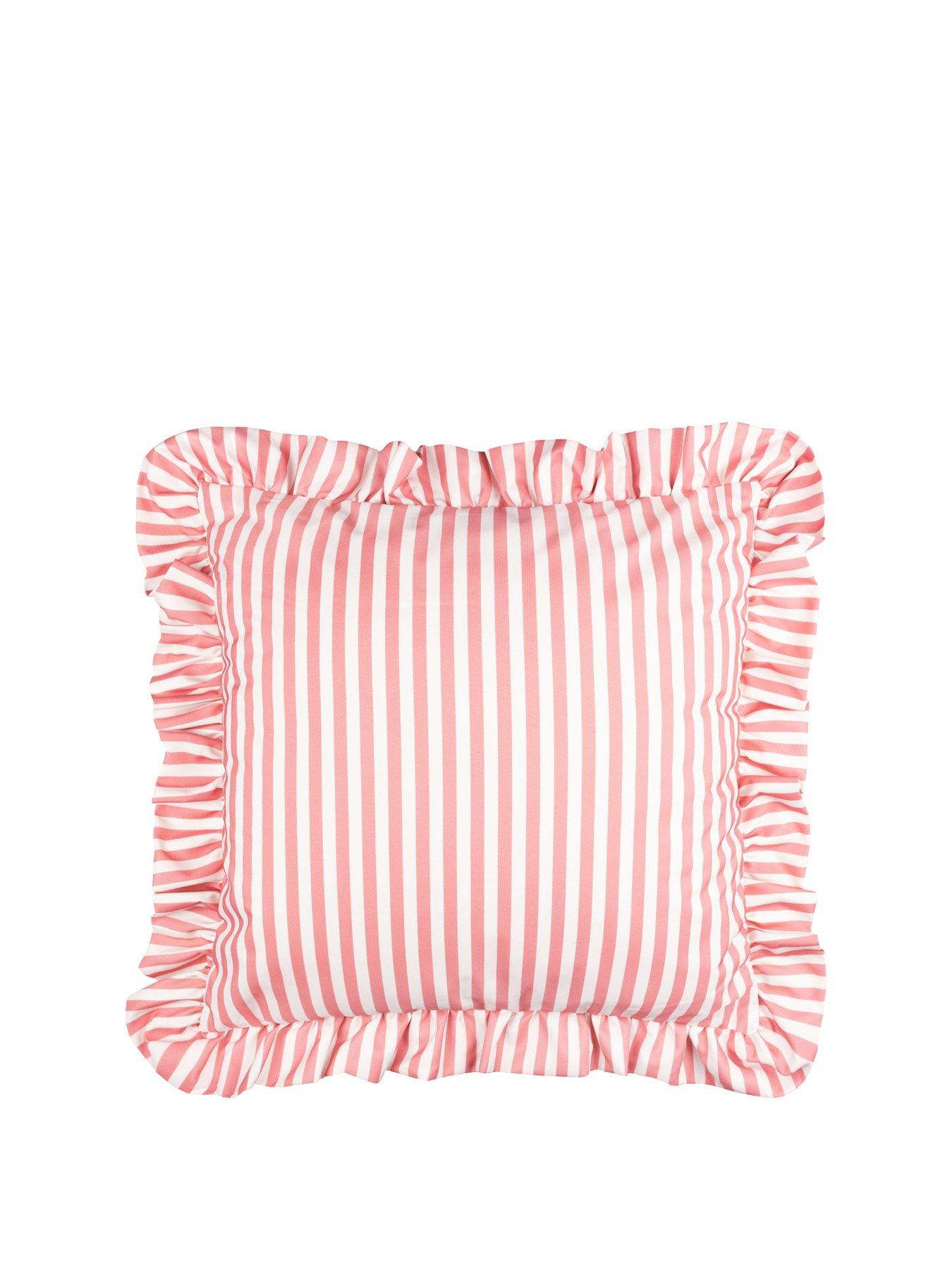 wylder-millie-ruffle-50x50-outdoor-polyester-cushionstillFront