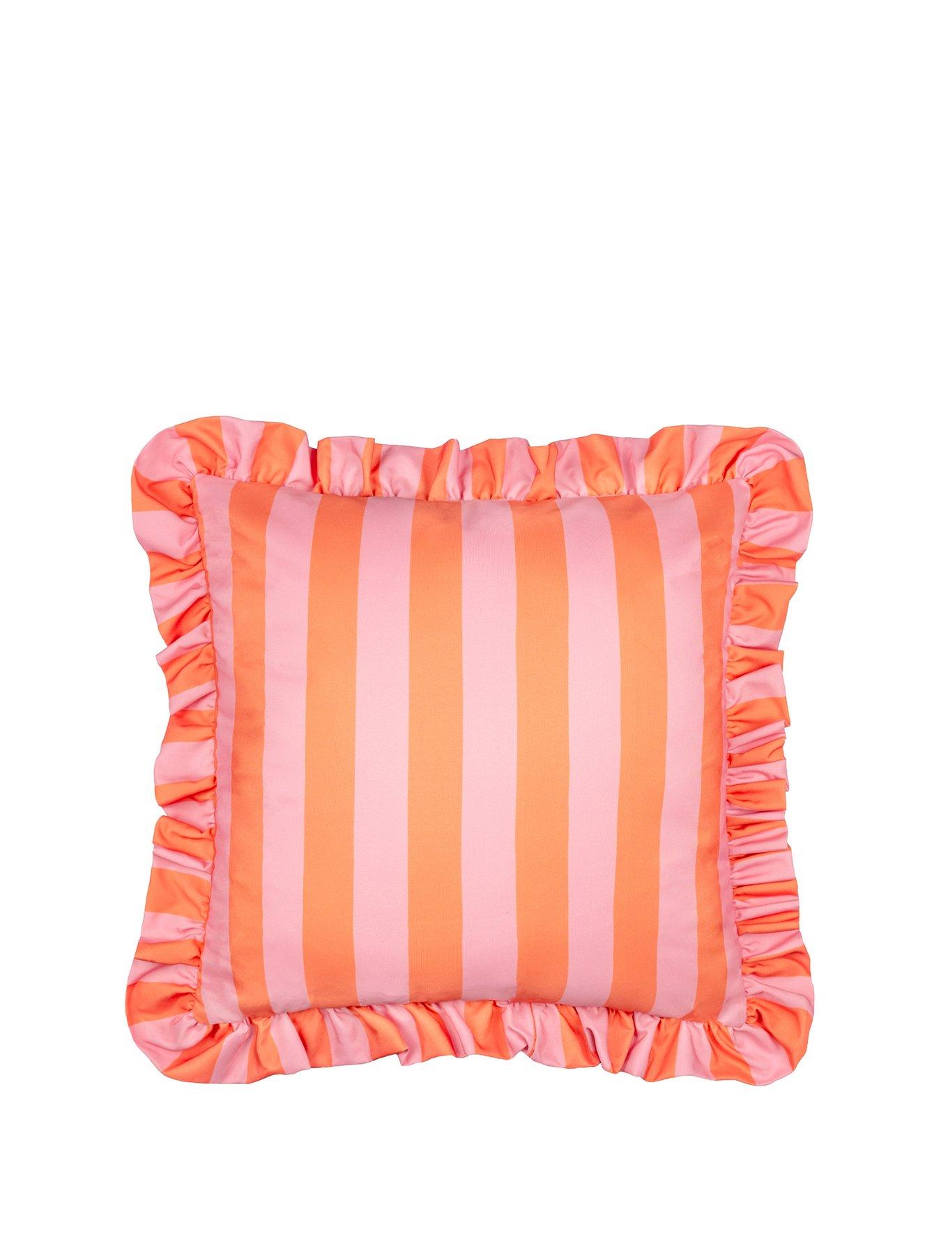 furn-palm-royale-stripe-ruffle-50x50-outdoor-polyester-cushionstillFront
