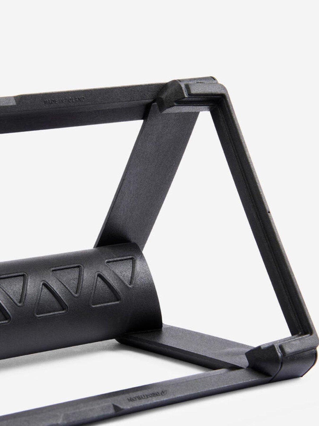 decathlon-push-up-bar-500-blueoutfit