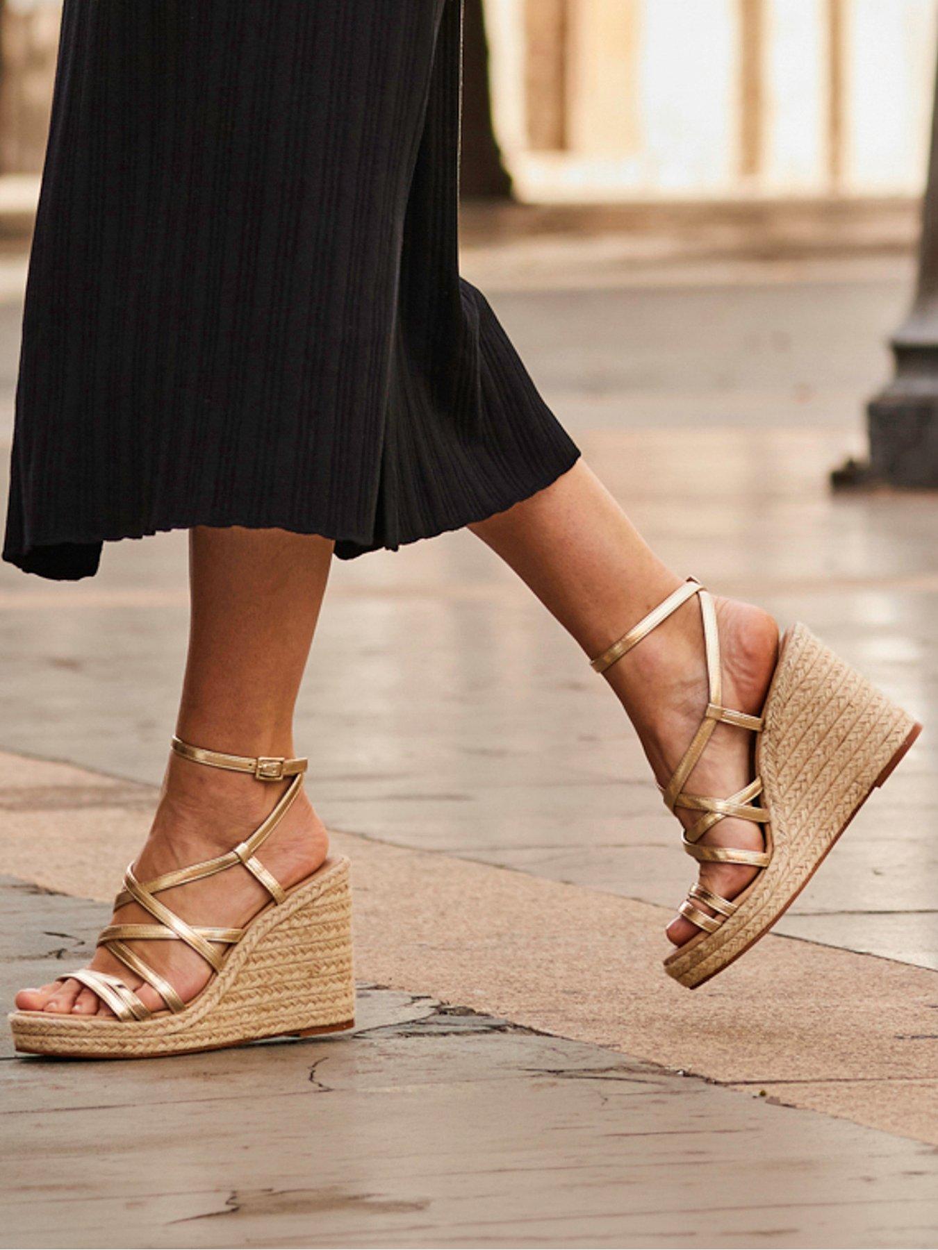 sosandar-strappy-wedge-espadrille-goldstillFront