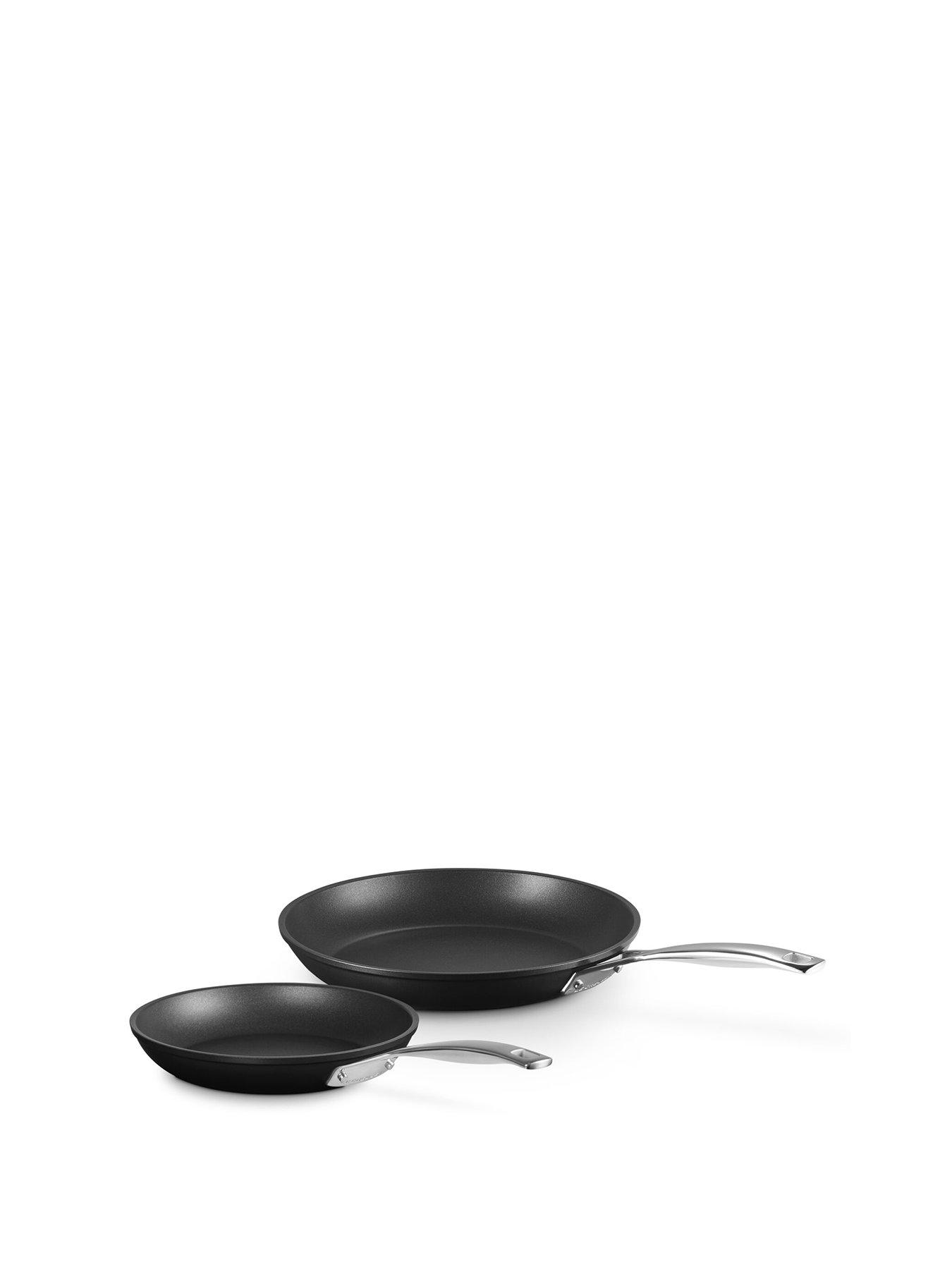 Le Creuset Le Creuset Toughened Non-Stick 2-Piece 24cm and 28cm Shallow Frying Pan Set