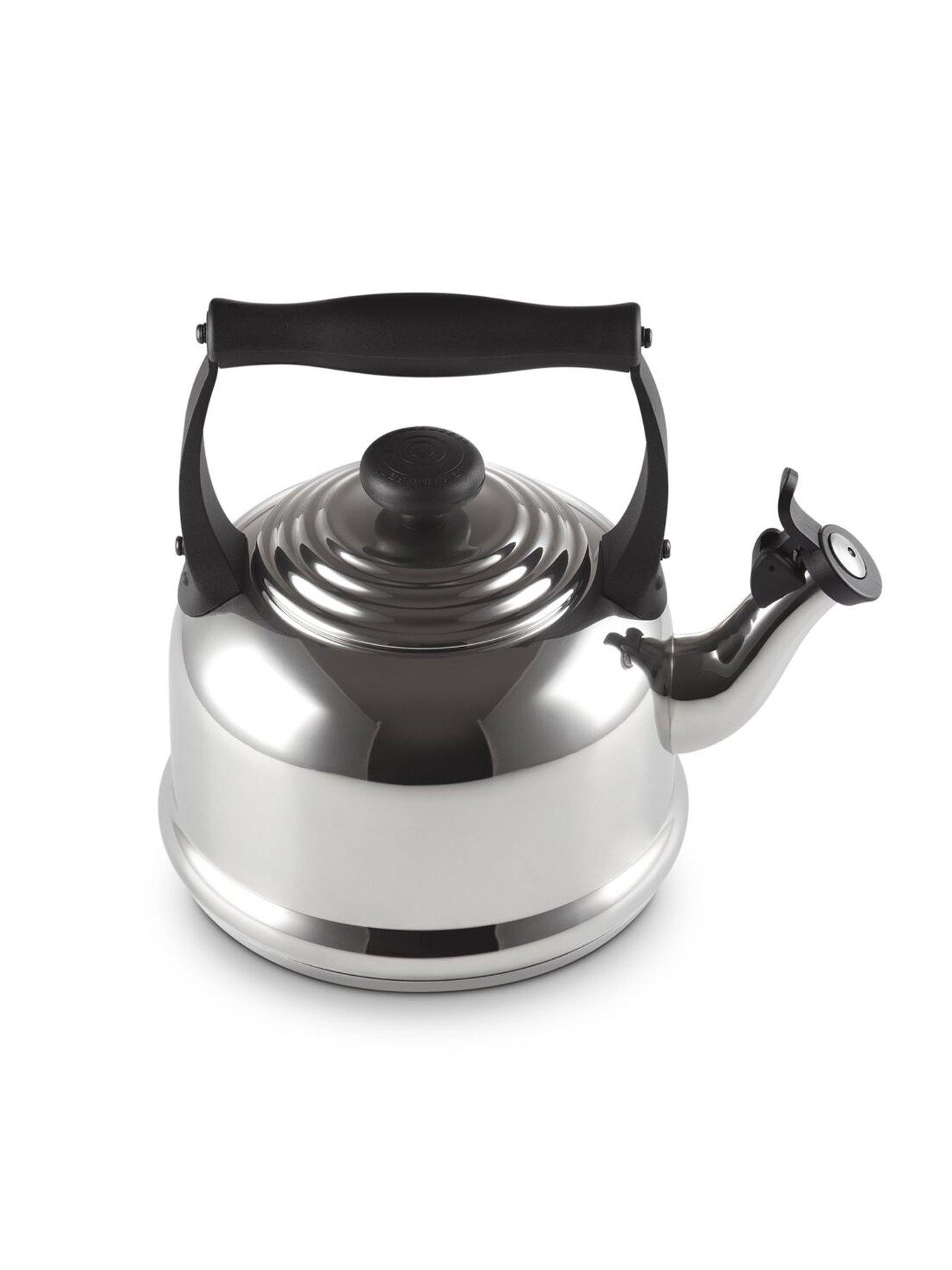 Le Creuset Le Creuset Traditional Kettle 2.1L Black