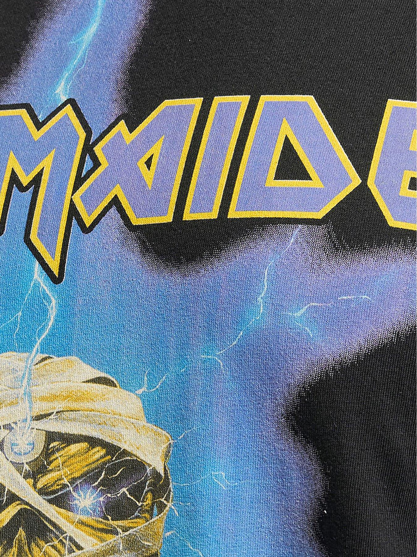 badrhino-iron-maiden-t-shirt-blackoutfit