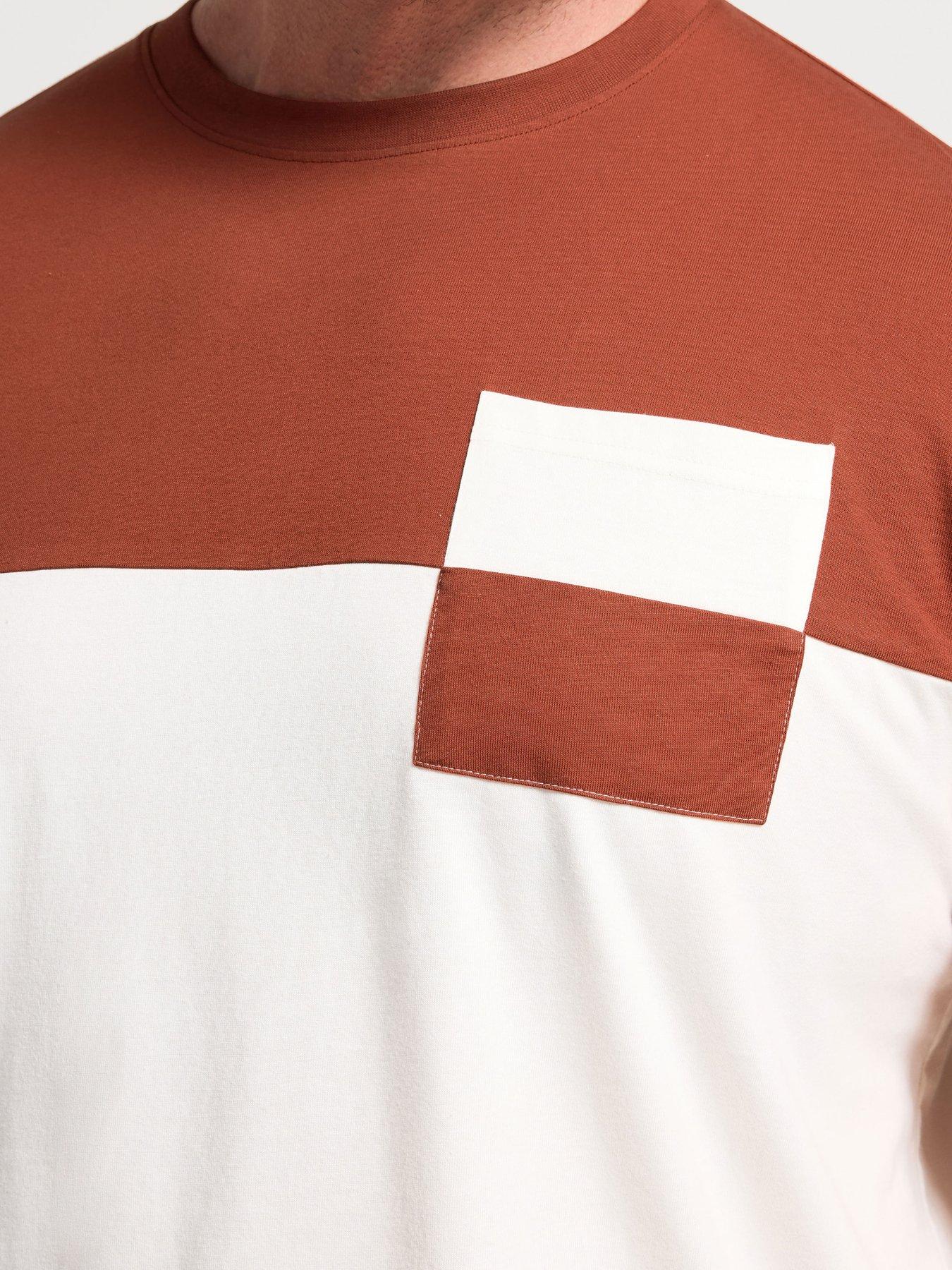 badrhino-pocket-t-shirt-redoutfit