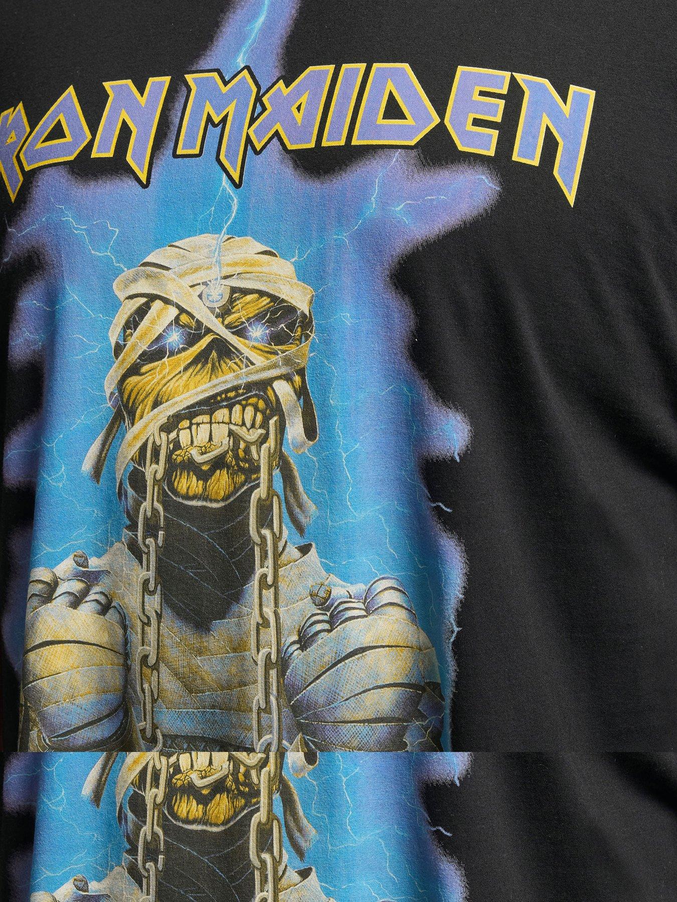 badrhino-iron-maiden-t-shirt-blackoutfit