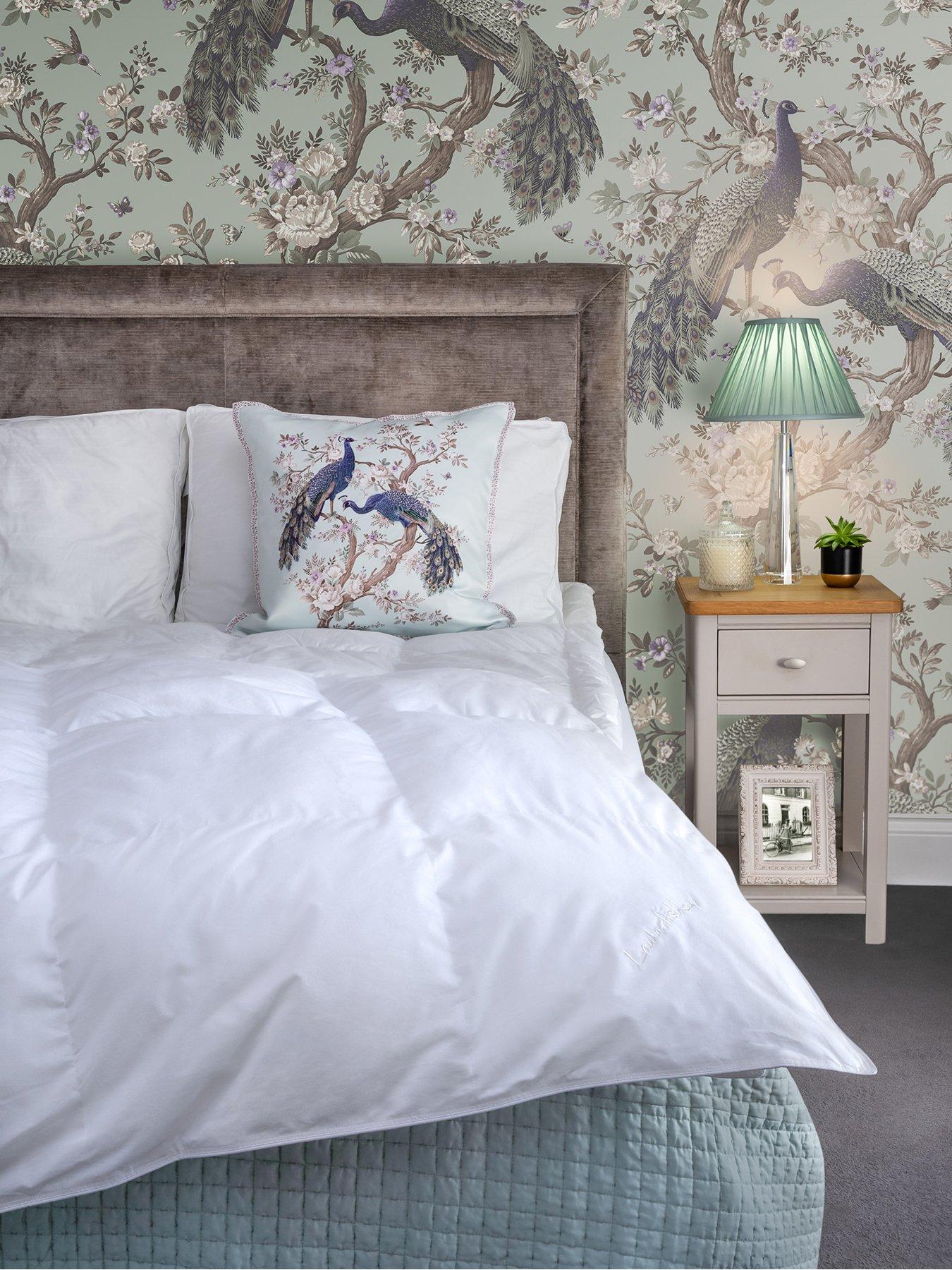 Laura Ashley Laura Ashley  Soft as Down 4.5 Tog Duvet