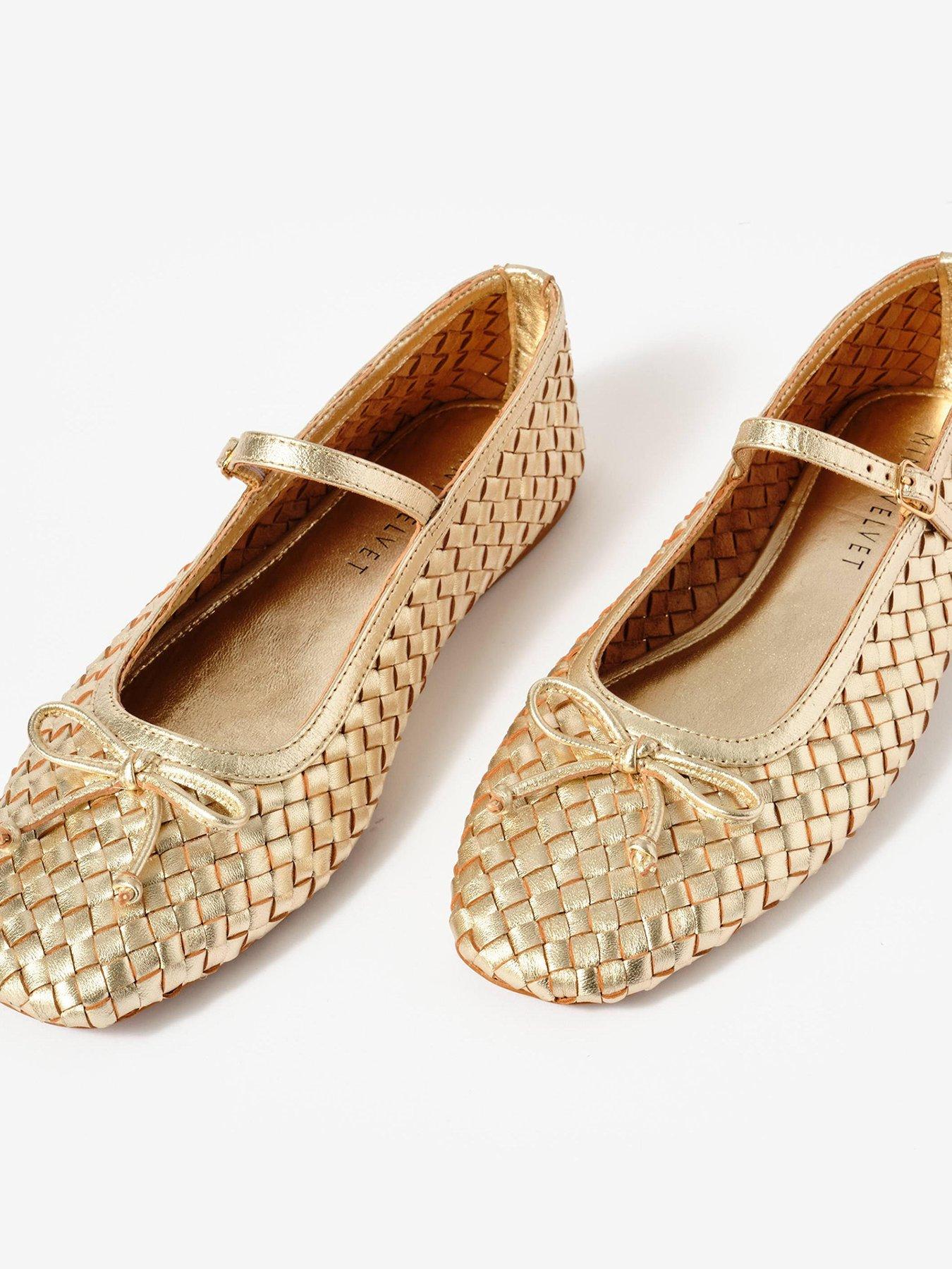 mint-velvet-charley-leather-woven-pumpdetail