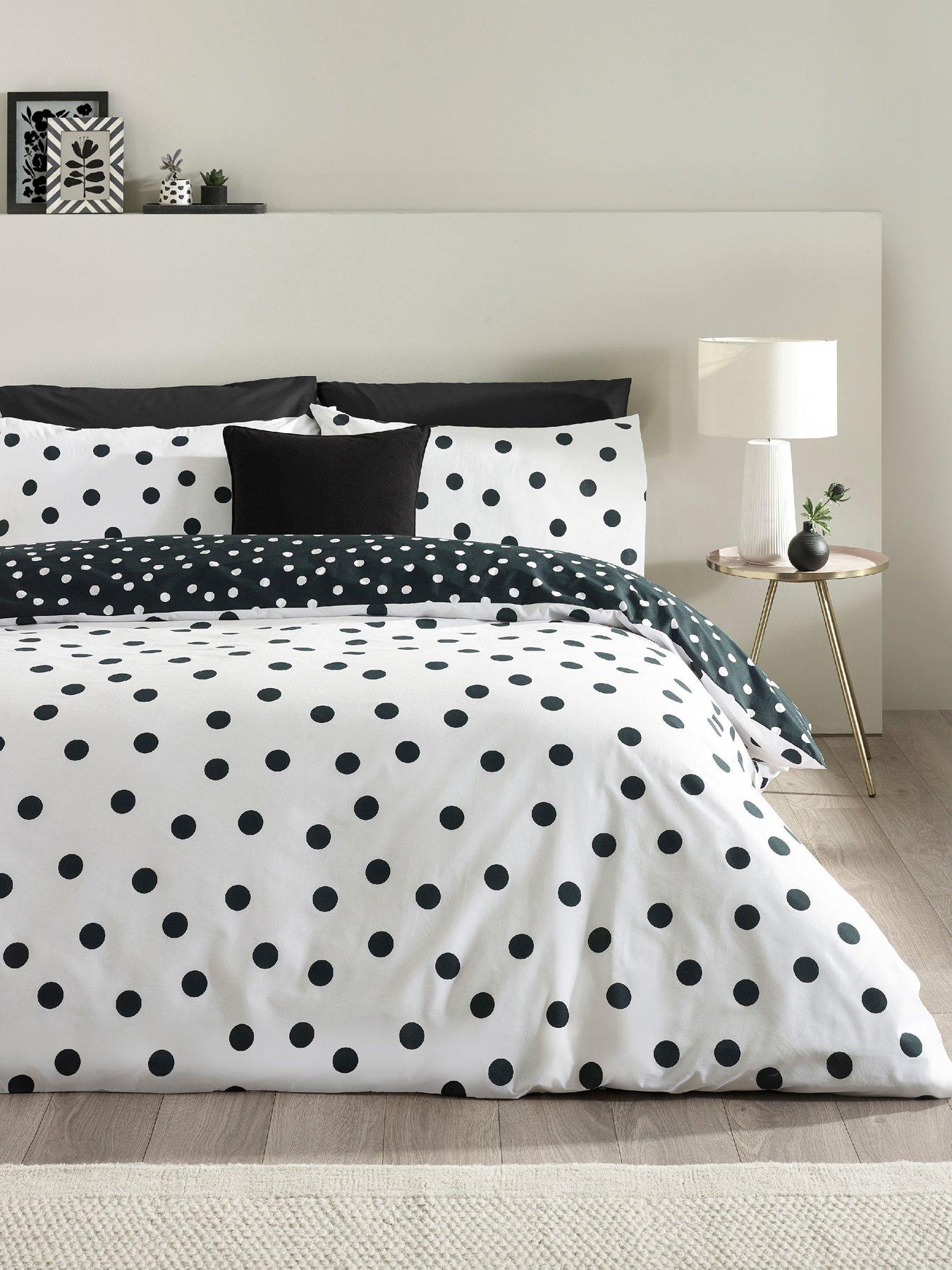 catherine-lansfield-polka-dot-duvet-set-black-whitefront