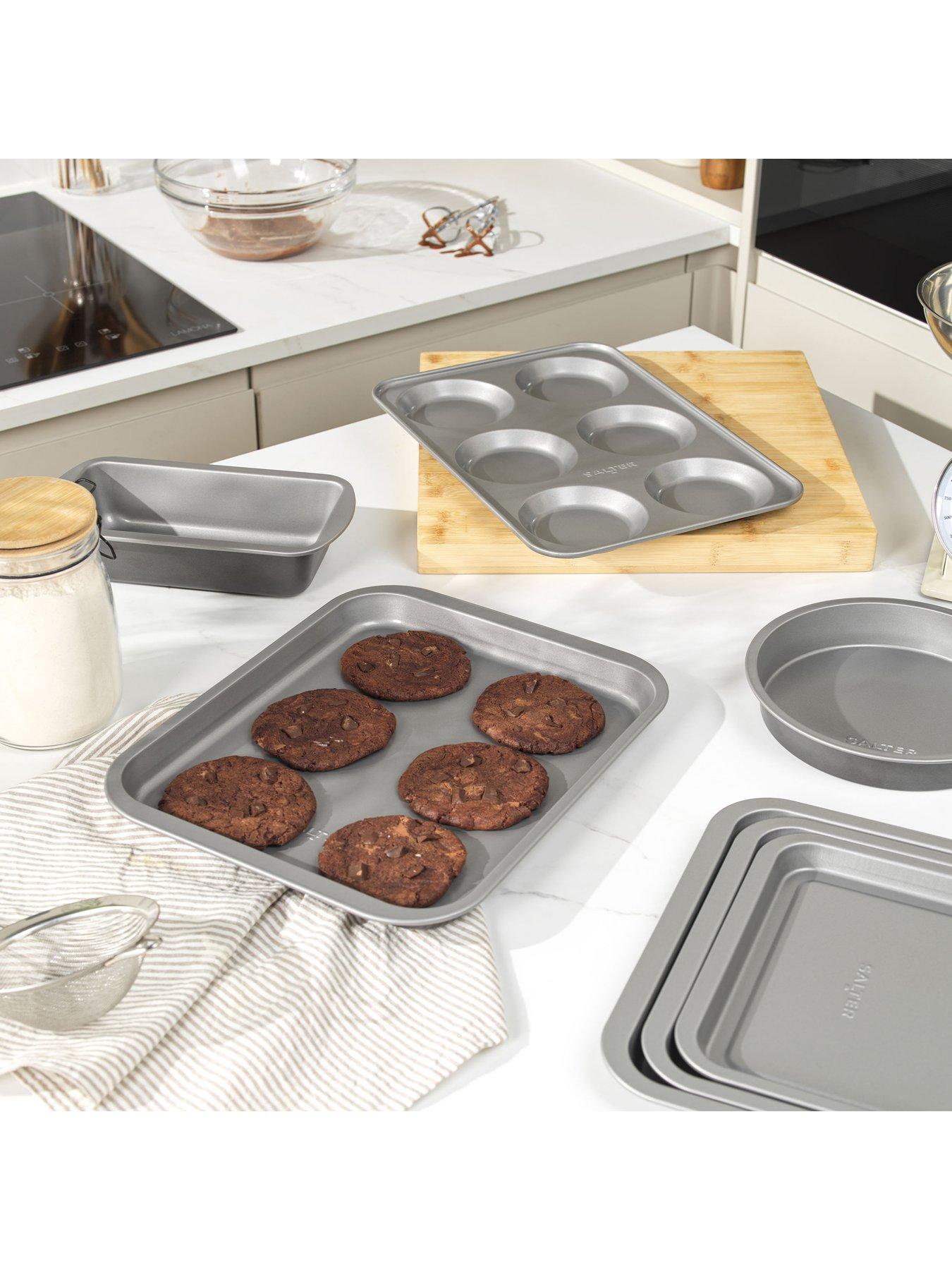 Image 5 of 7 of Salter Salter Essentials 3pc Baking Tray Set