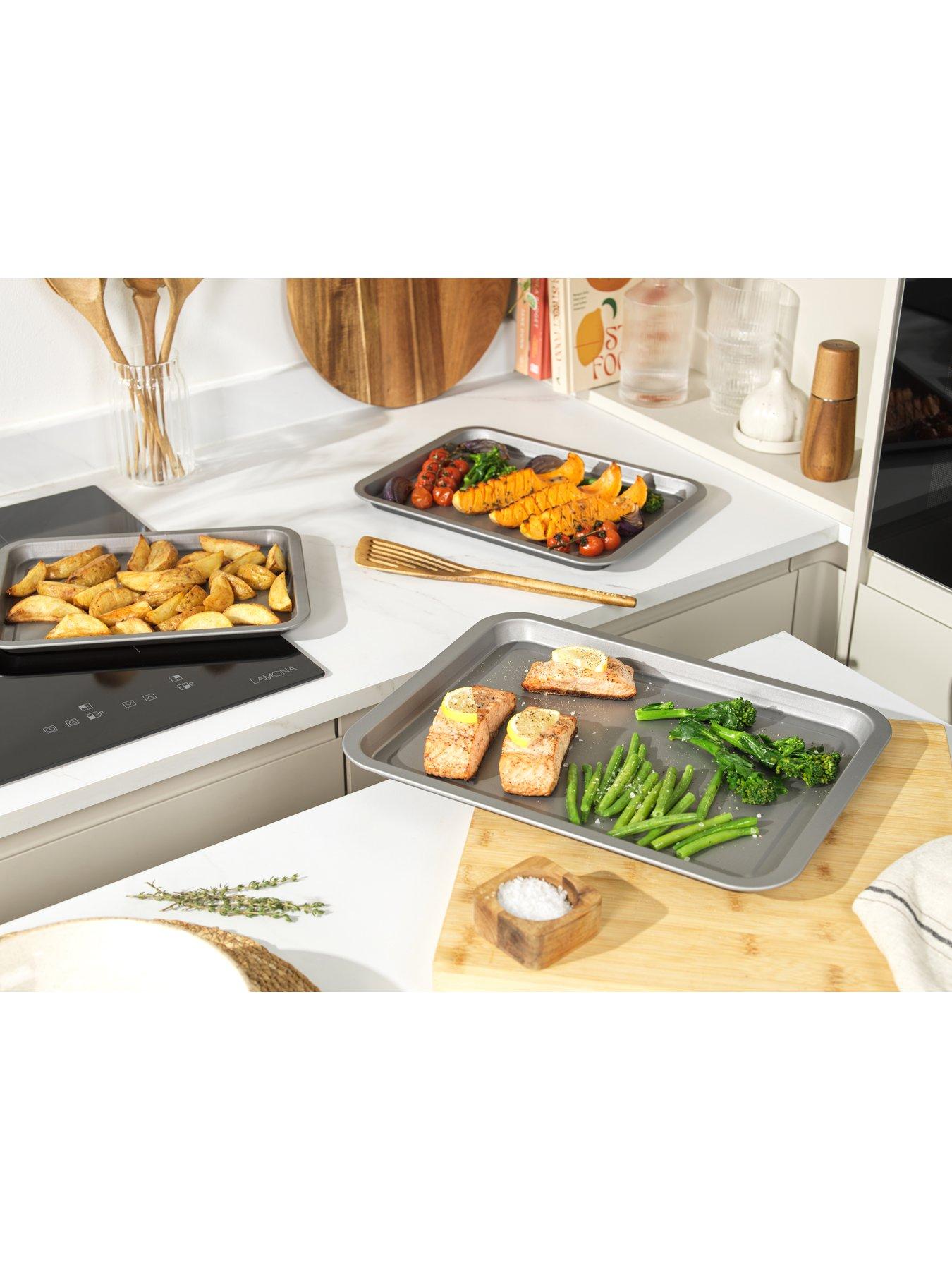 Image 6 of 7 of Salter Salter Essentials 3pc Baking Tray Set