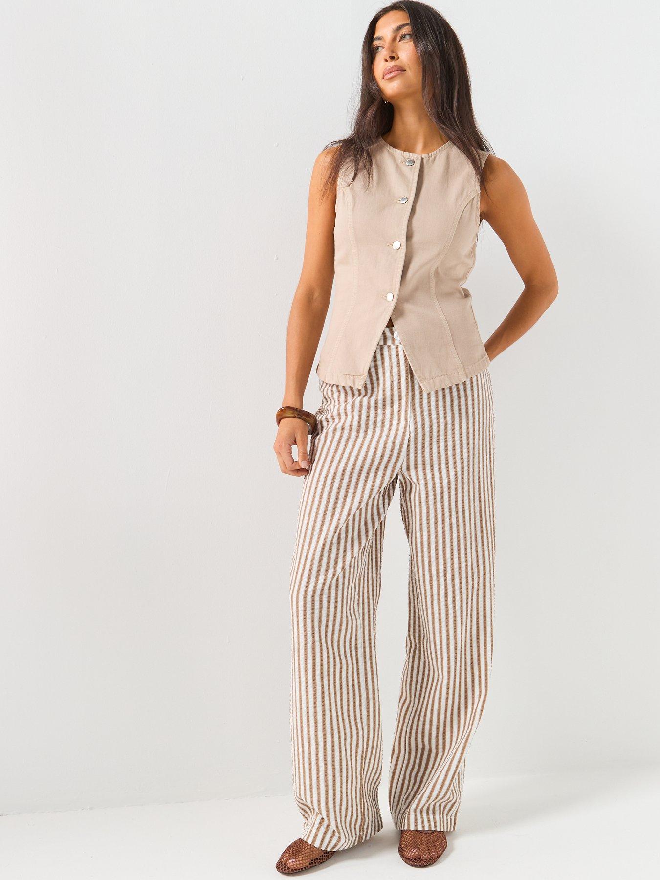 only-onleverly-sleeveless-waistcoat-brownback